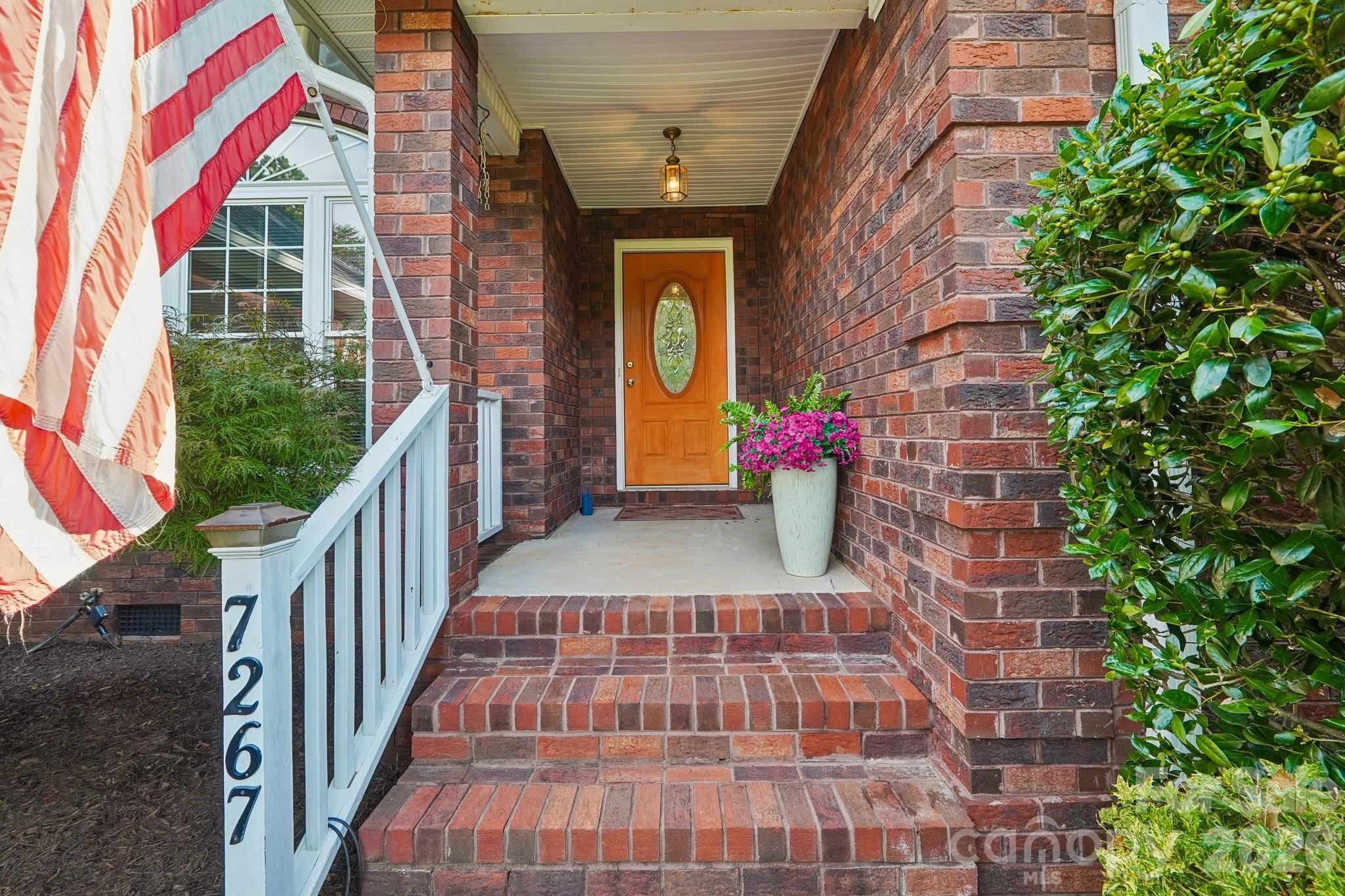 7267 Kiskadee Drive Property Photo 9