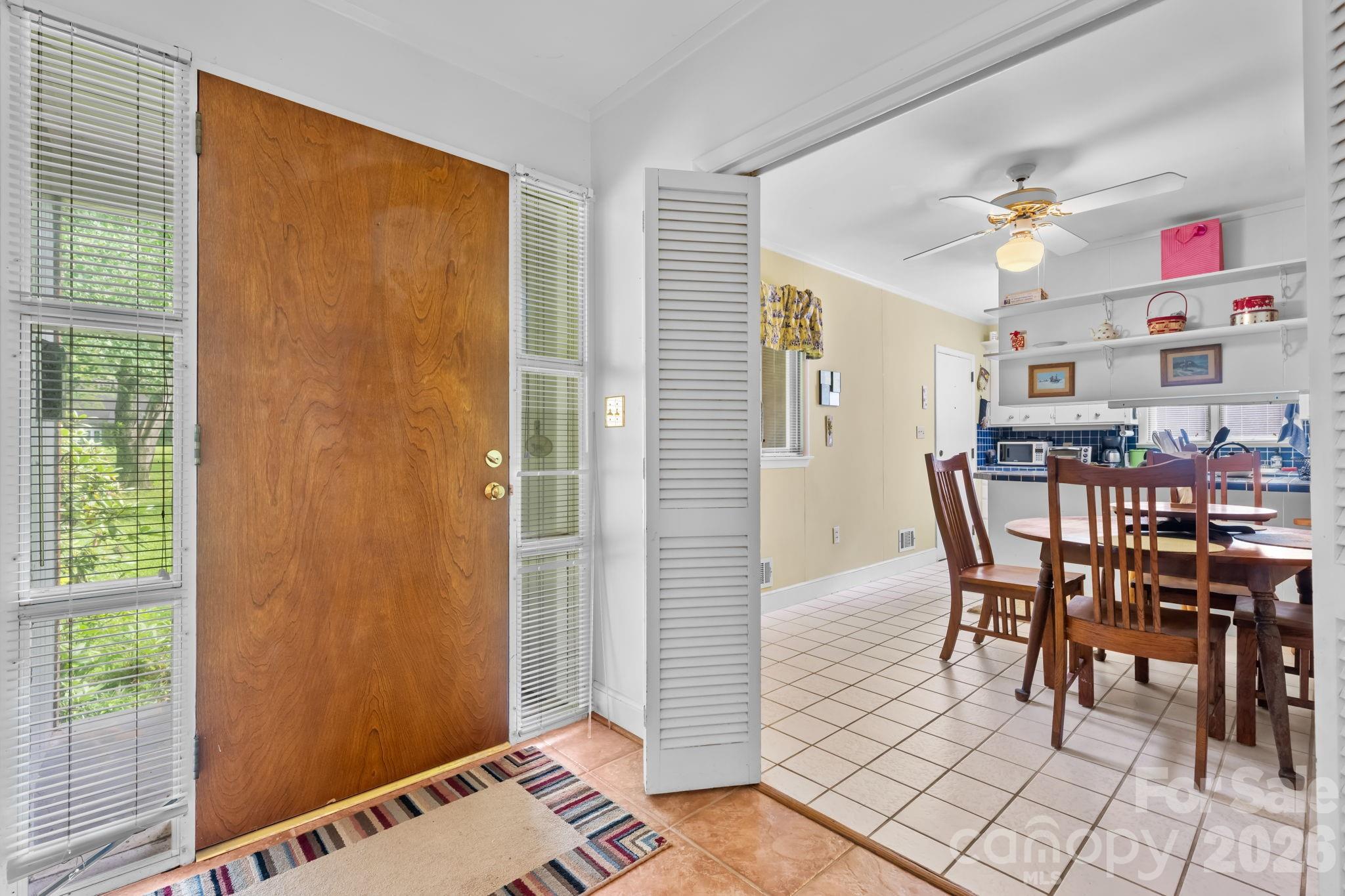 219 West Park Drive Property Photo 9