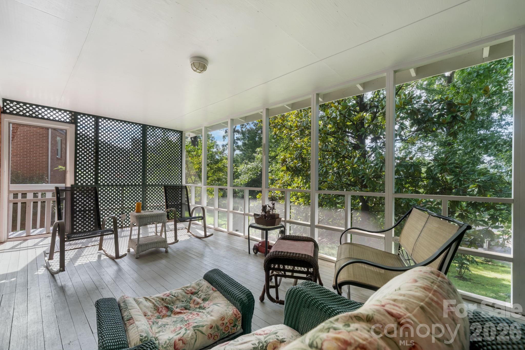 219 West Park Drive Property Photo 18