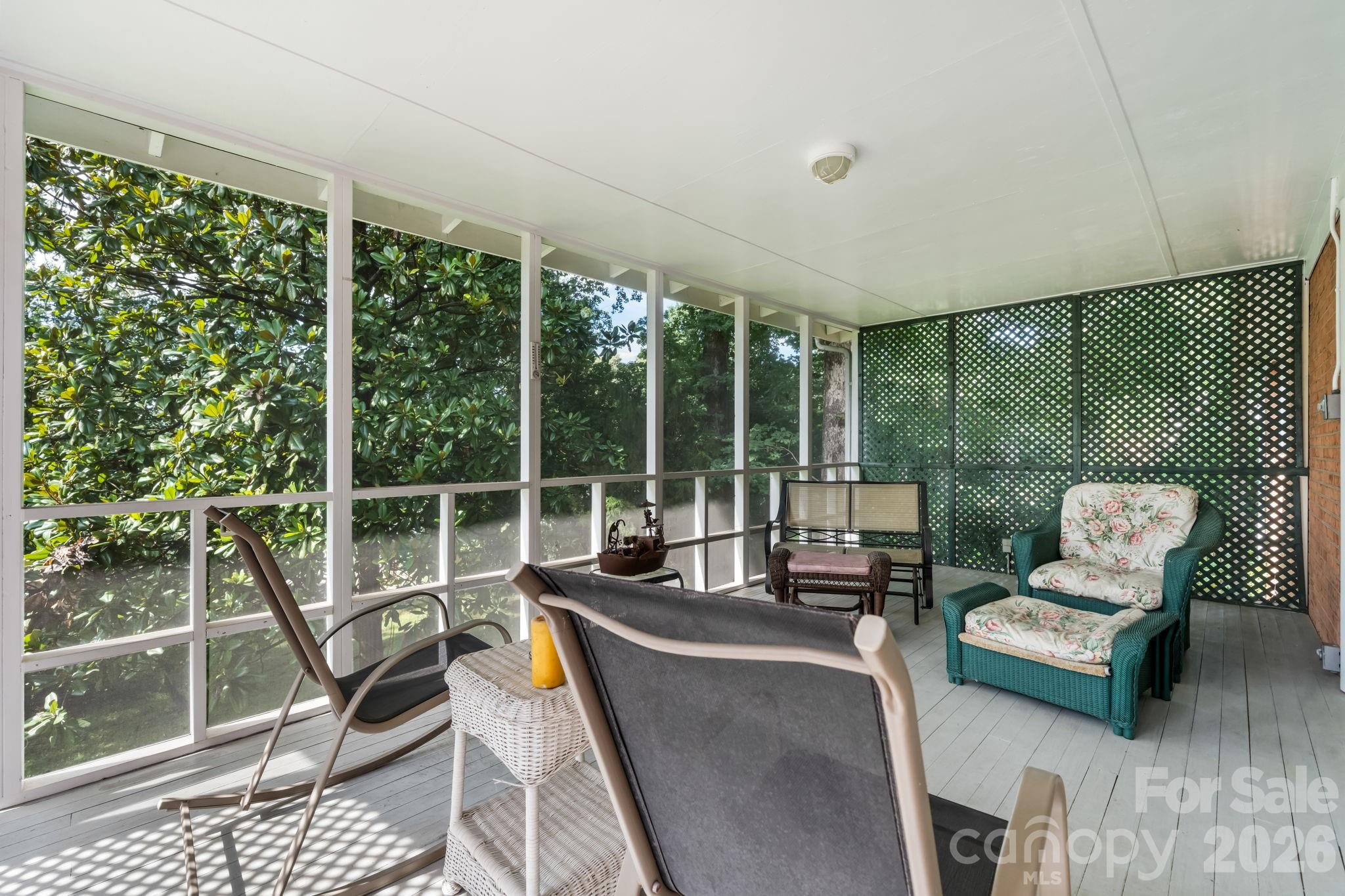 219 West Park Drive Property Photo 19