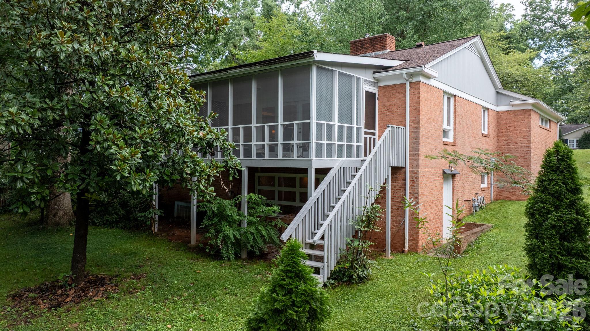 219 West Park Drive Property Photo 30