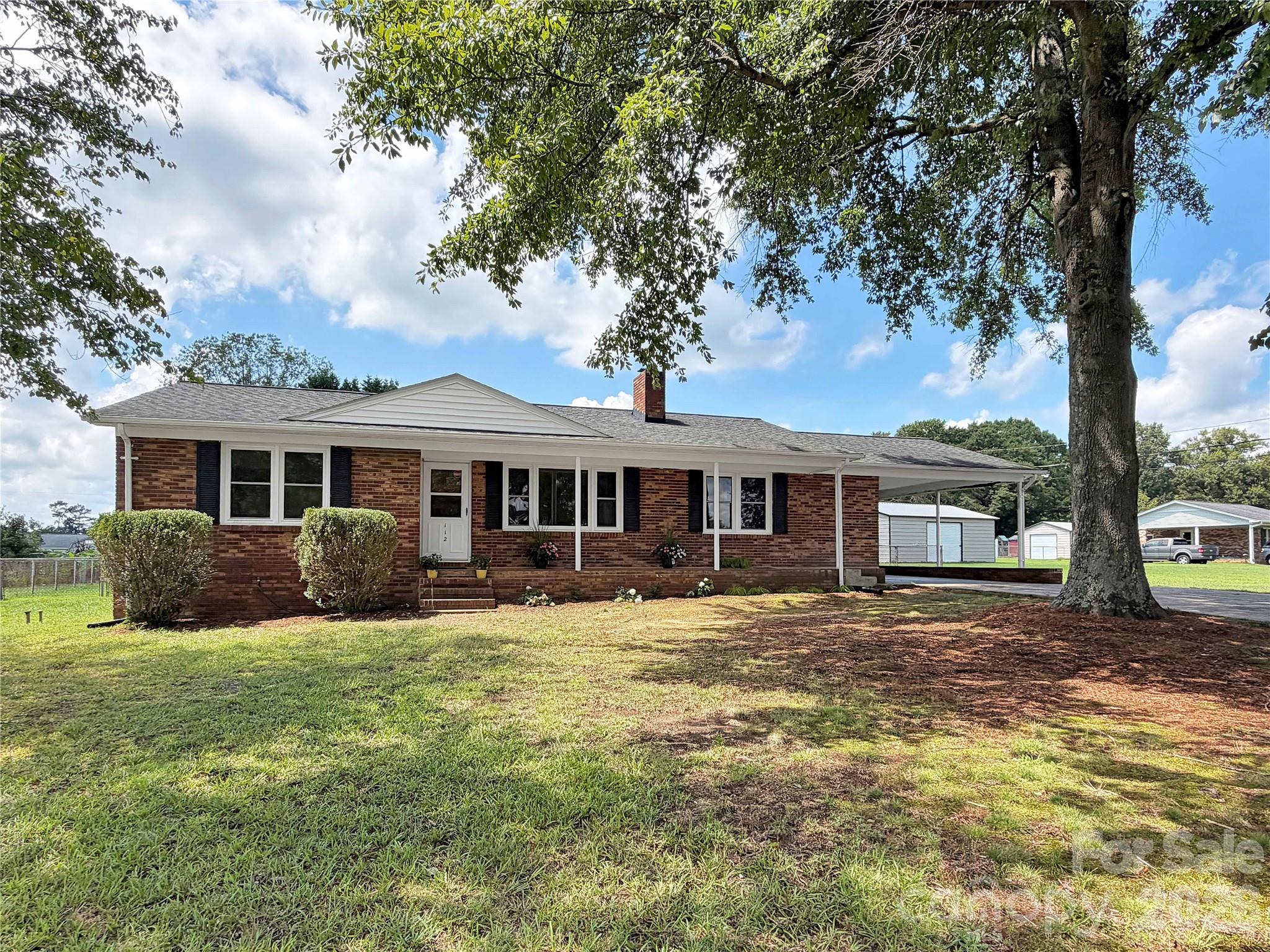 112 Croft Drive Property Photo 1