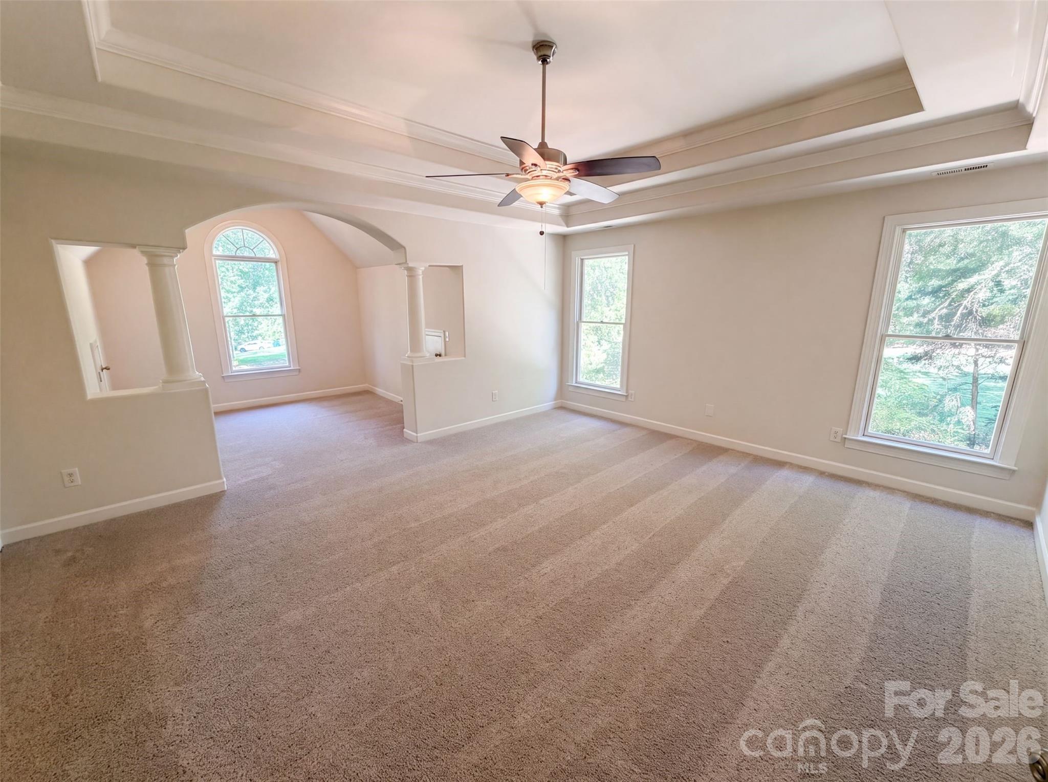 10124 Windtree Lane Property Photo 4