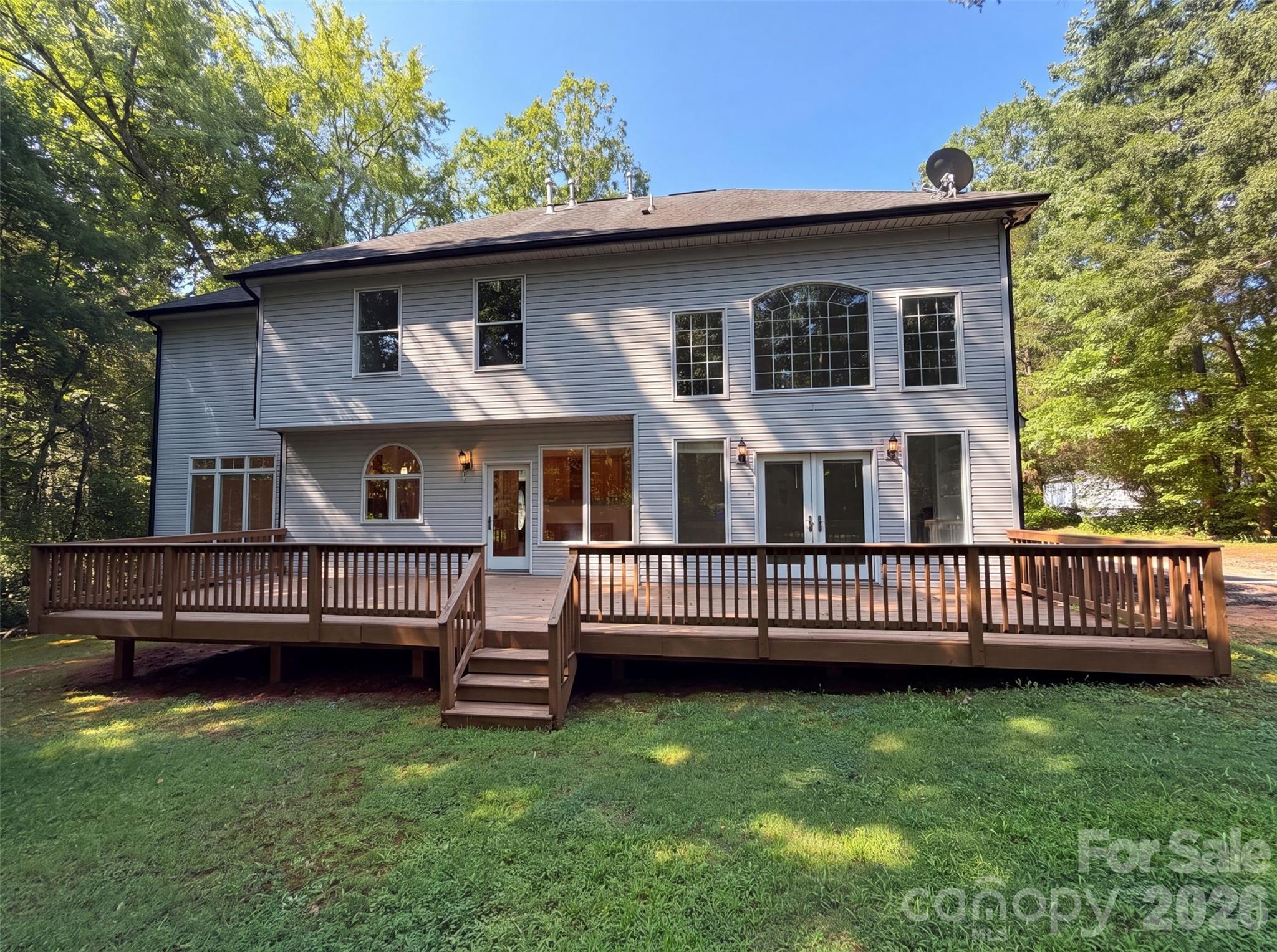 10124 Windtree Lane Property Photo 5