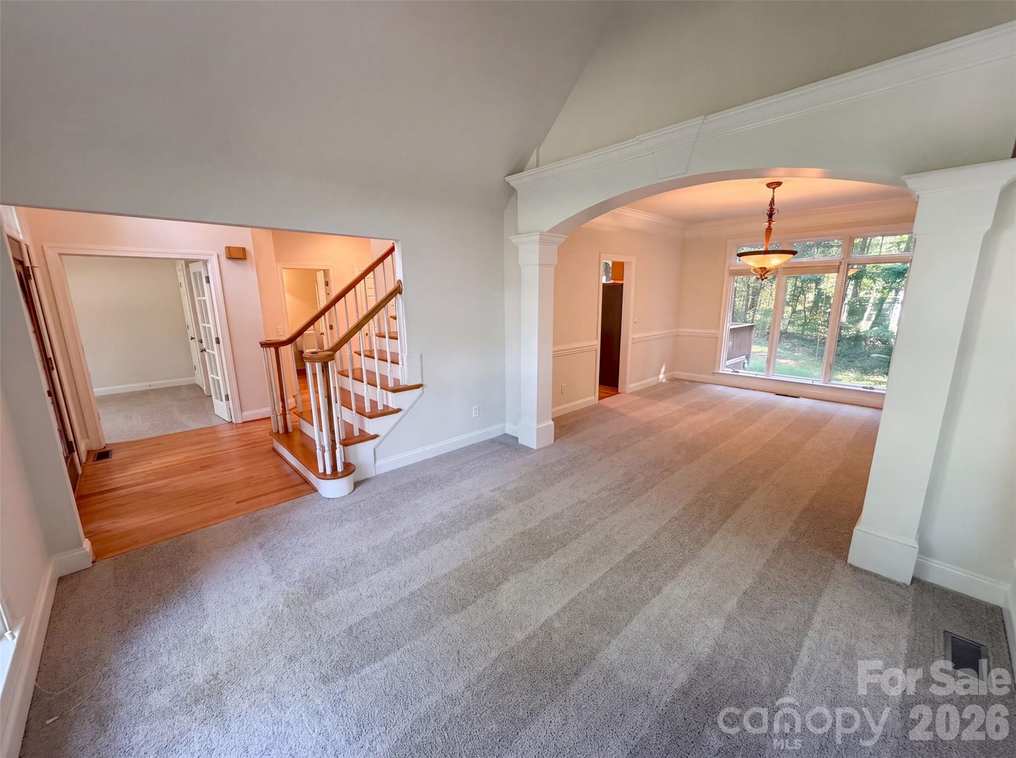 10124 Windtree Lane Property Photo 8