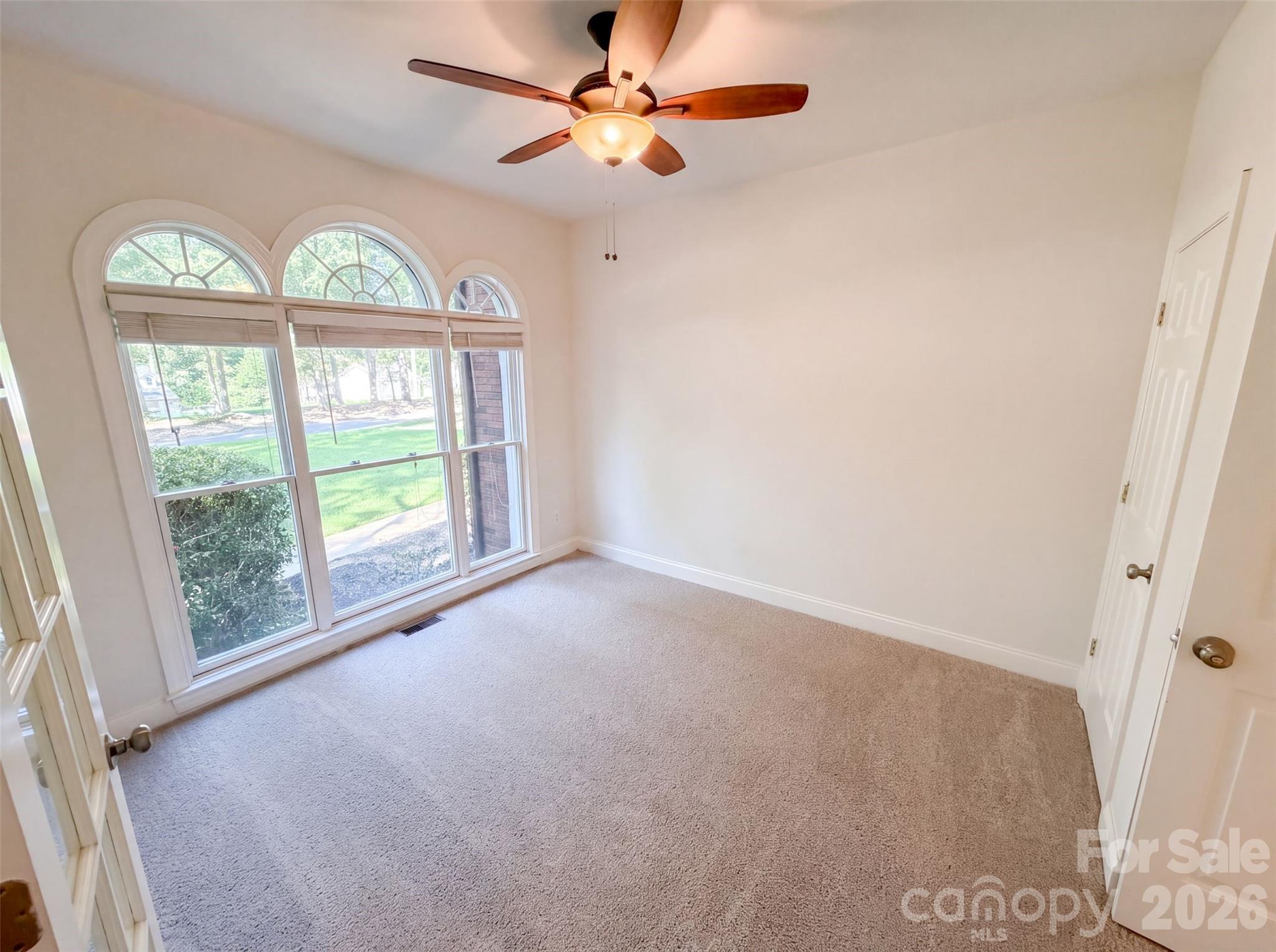 10124 Windtree Lane Property Photo 16