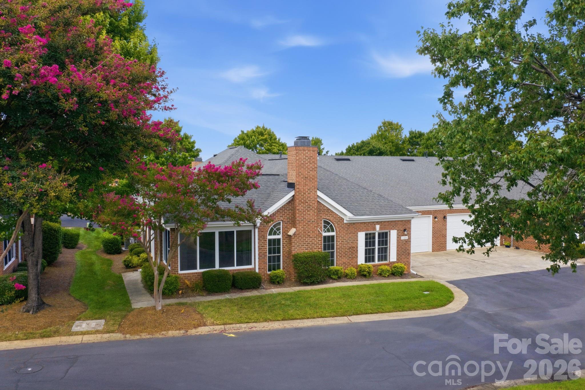 8528 Highland Glen Drive Property Photo 8