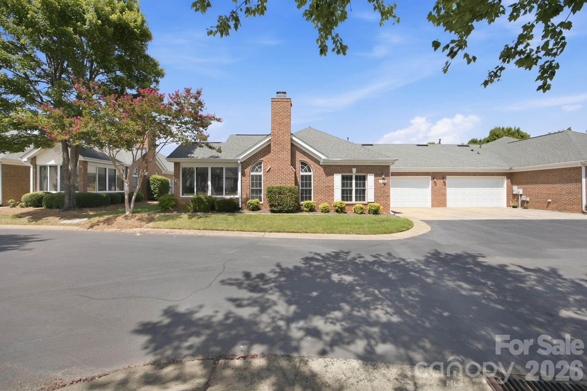 8528 Highland Glen Drive Property Photo 10