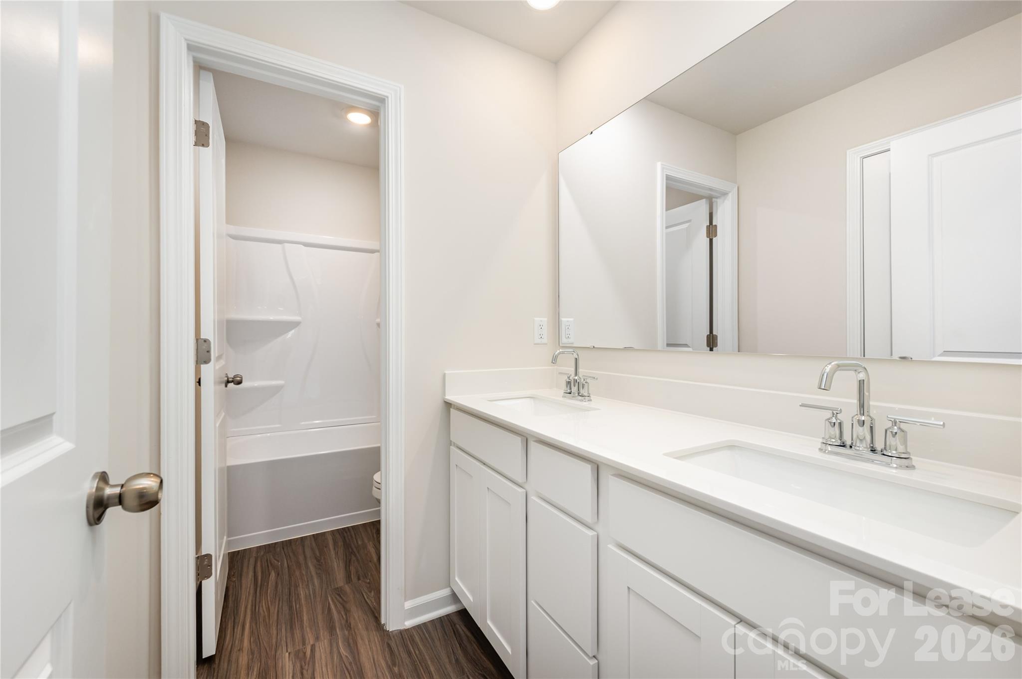 4412614 Property Photo 24