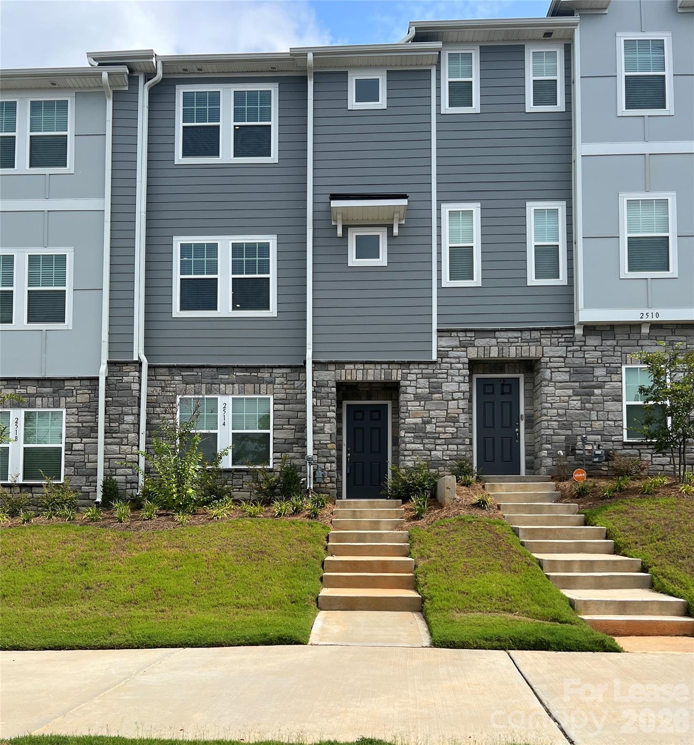 2514 Arbor Loop Drive Property Photo 1
