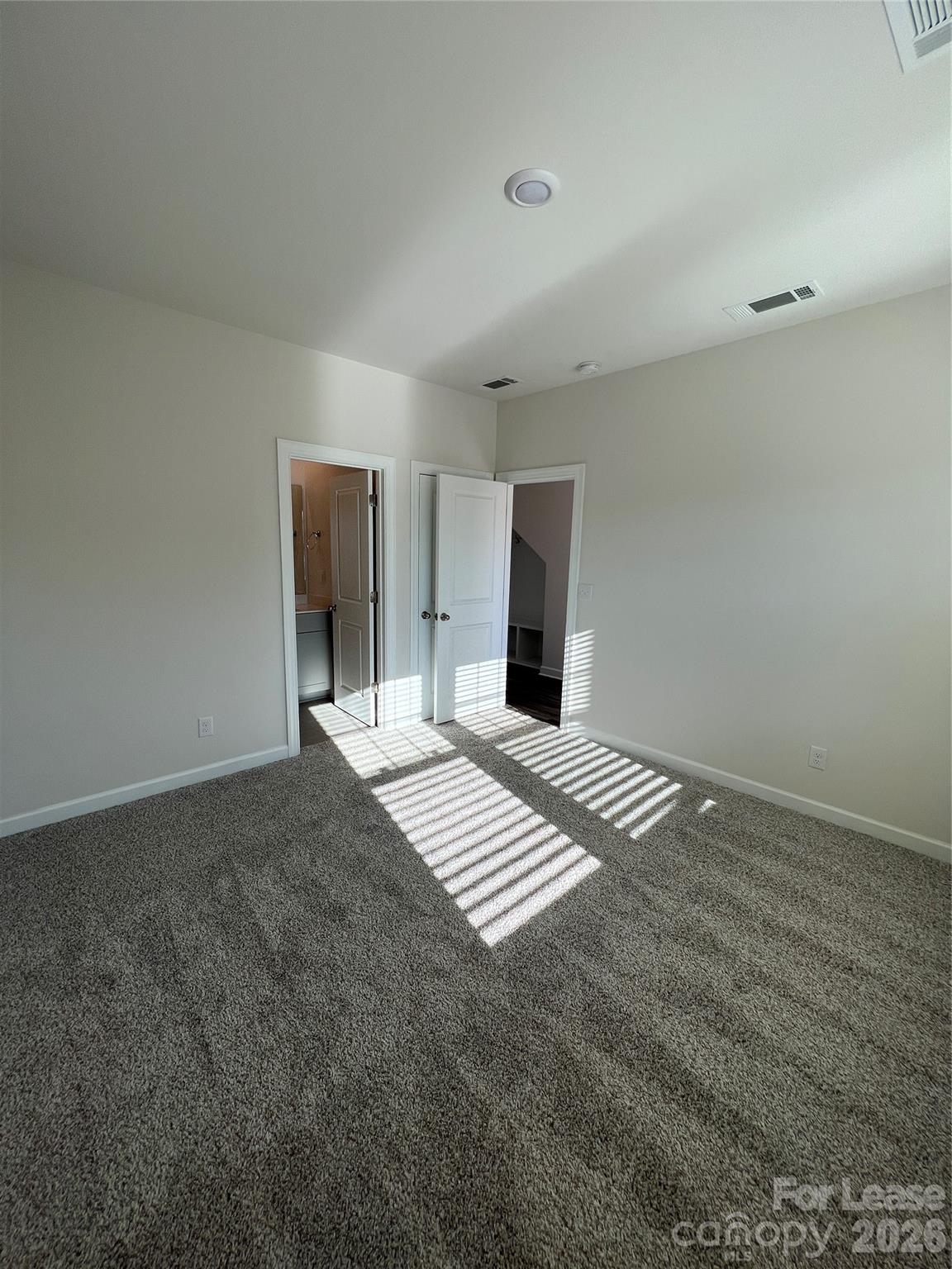2514 Arbor Loop Drive Property Photo 6
