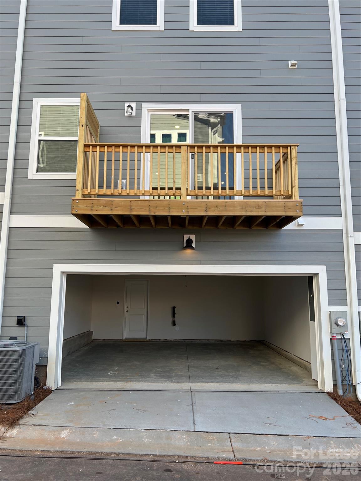 2514 Arbor Loop Drive Property Photo 10
