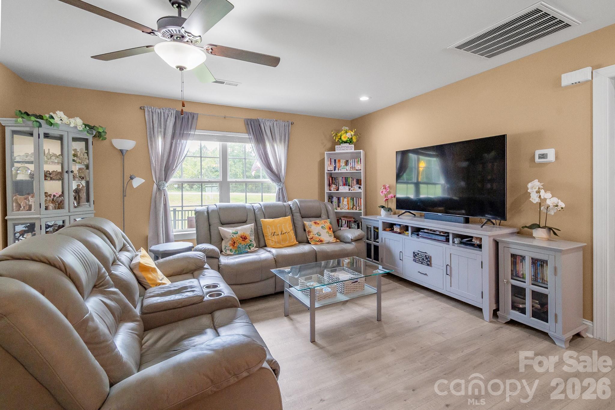 3604 Gold Mine Highway Property Photo 9