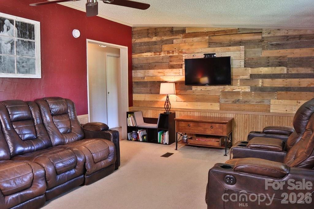 2095 Goodman Lake Road Property Photo 7