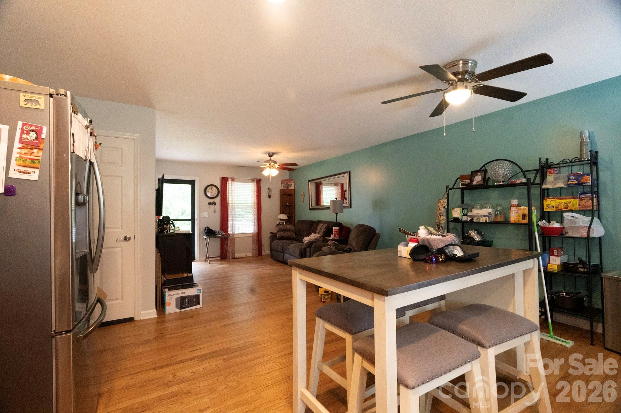 2827 Hollybrook Lane Property Photo 14