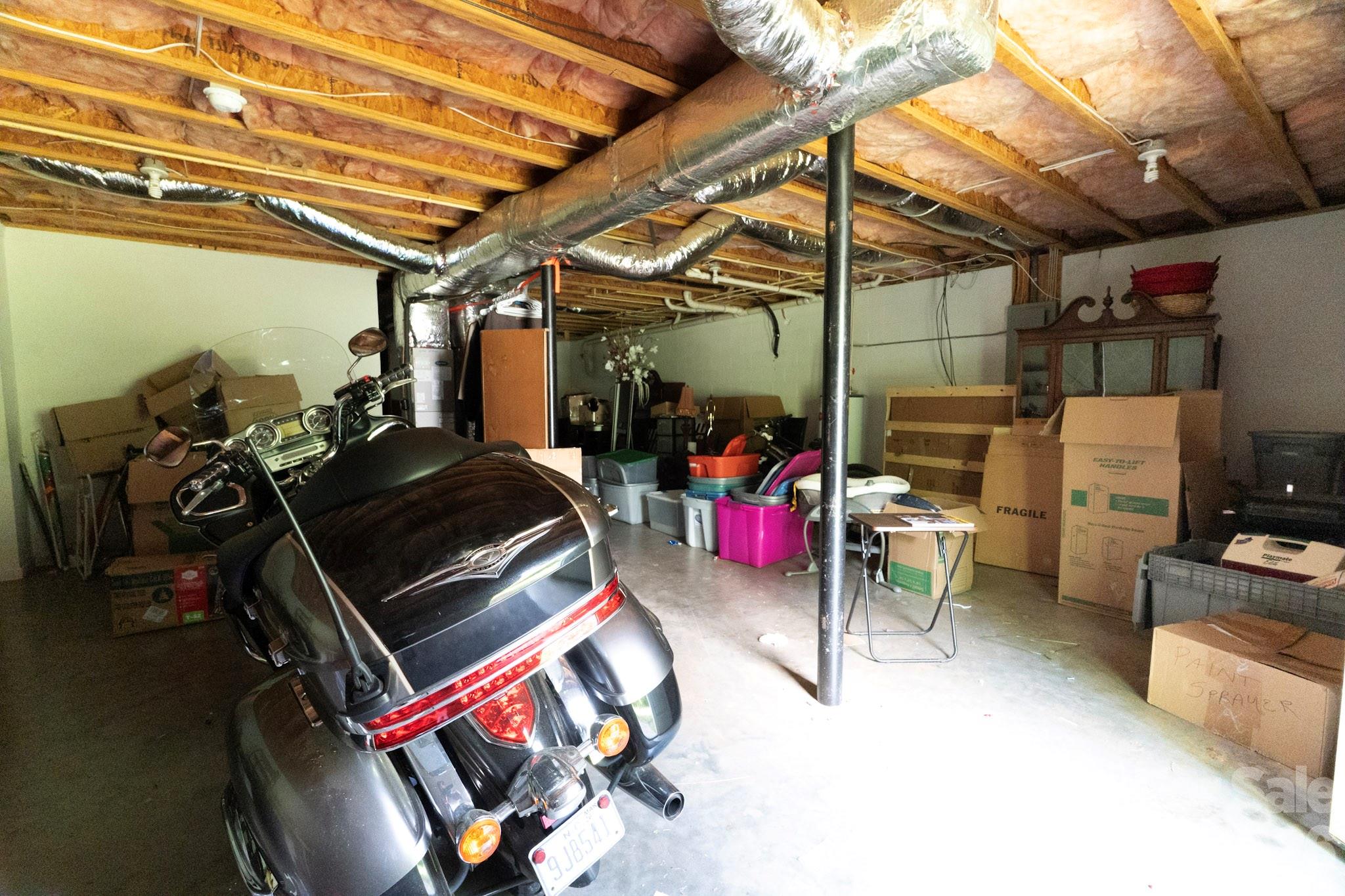 2827 Hollybrook Lane Property Photo 25