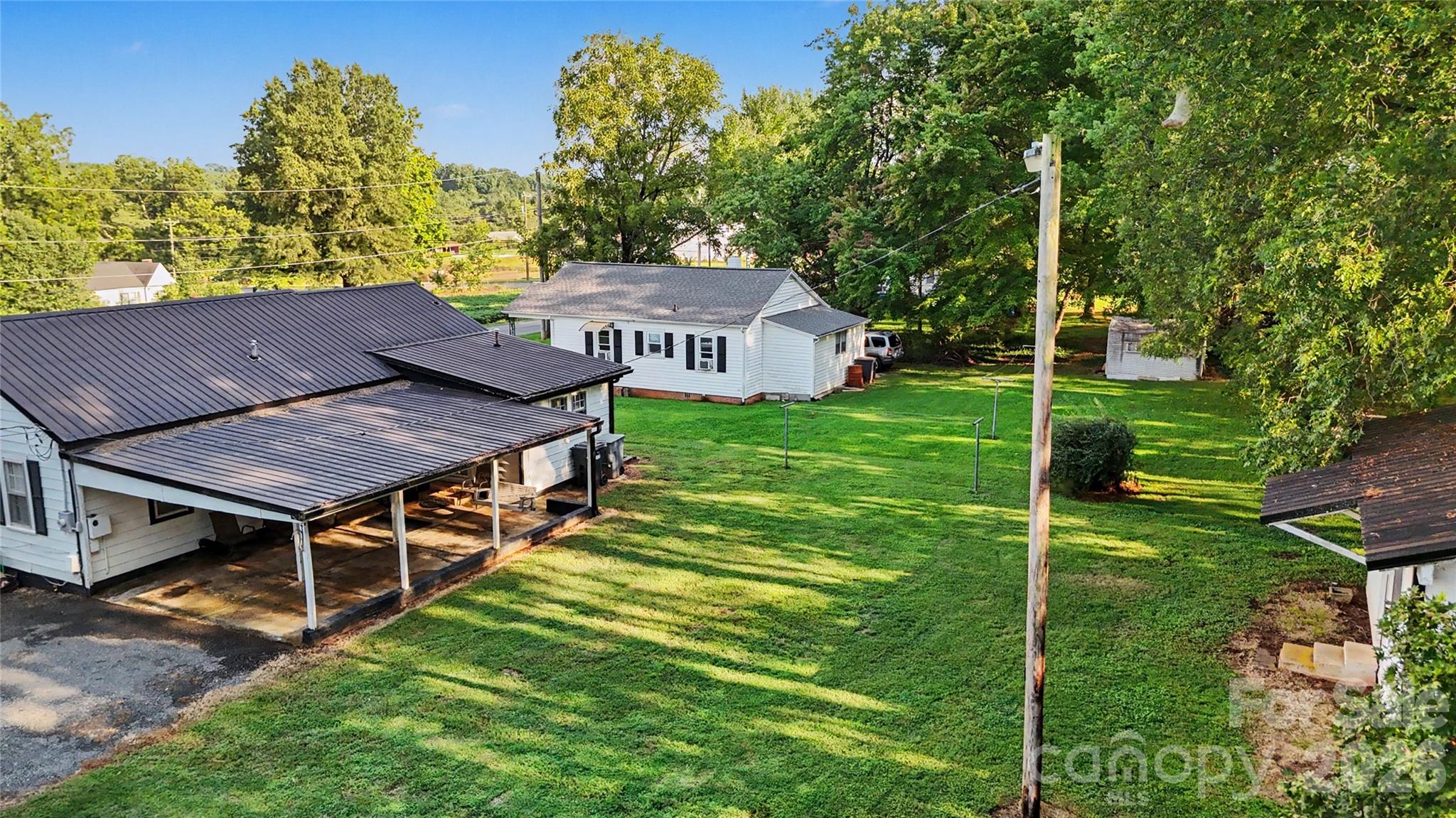 832 Baker Street Property Photo 12