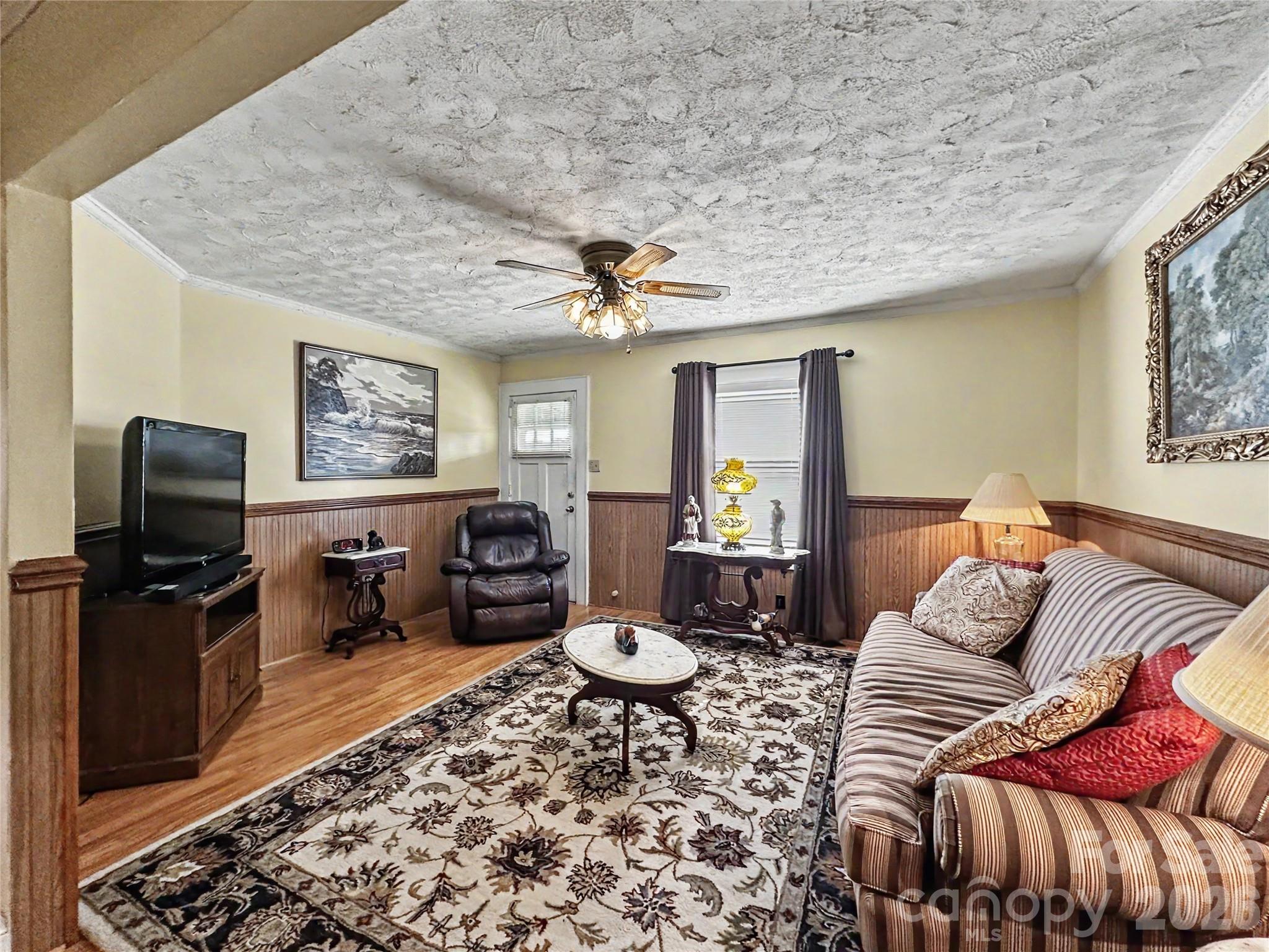 832 Baker Street Property Photo 20