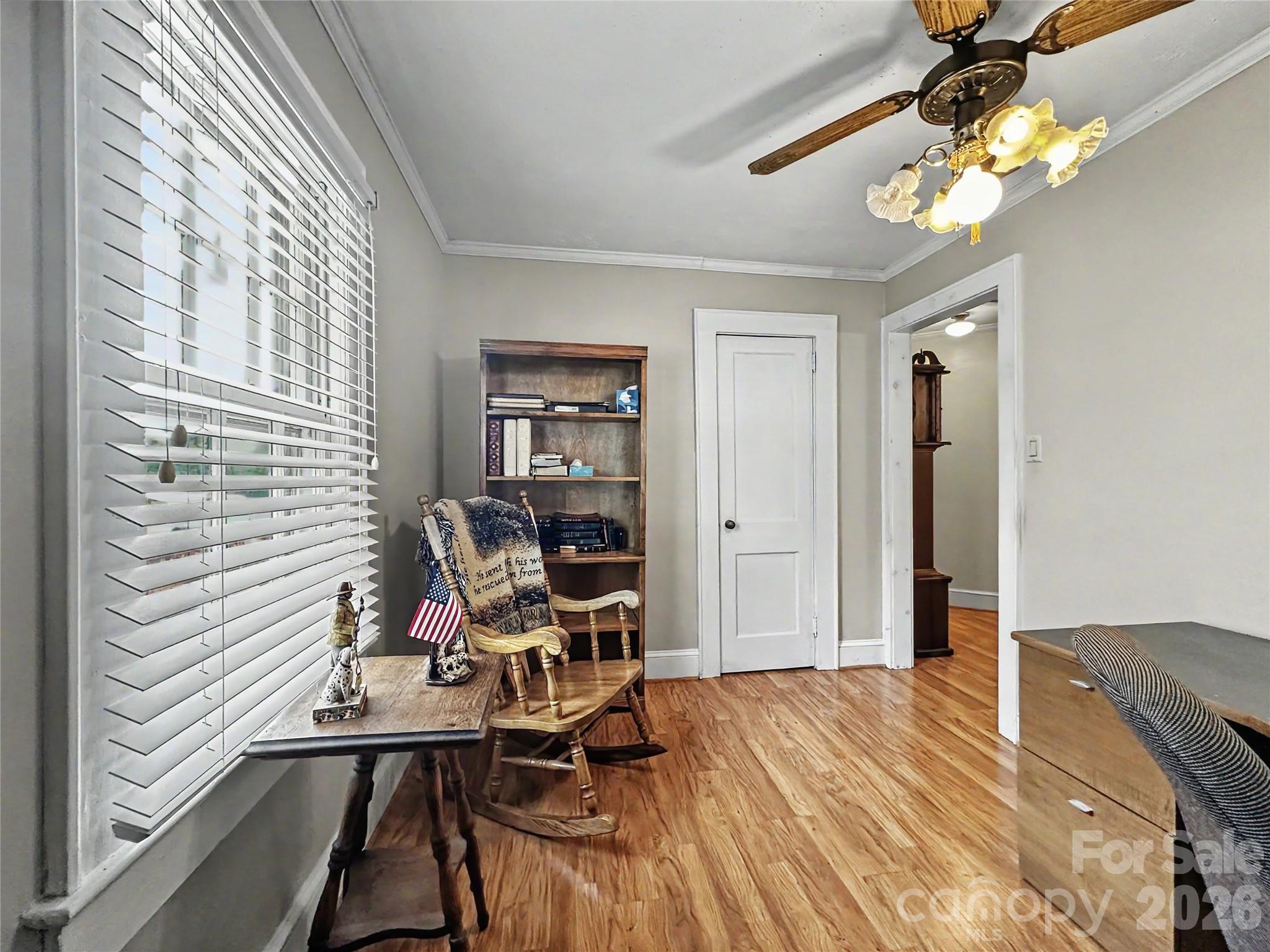 832 Baker Street Property Photo 42