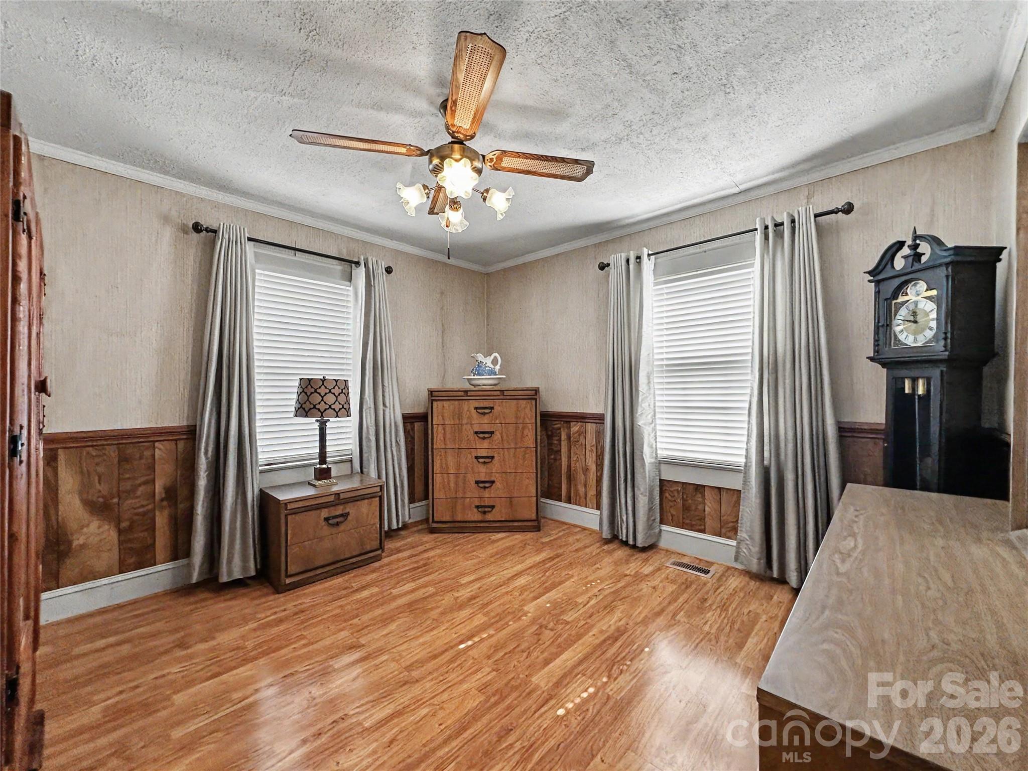 832 Baker Street Property Photo 43