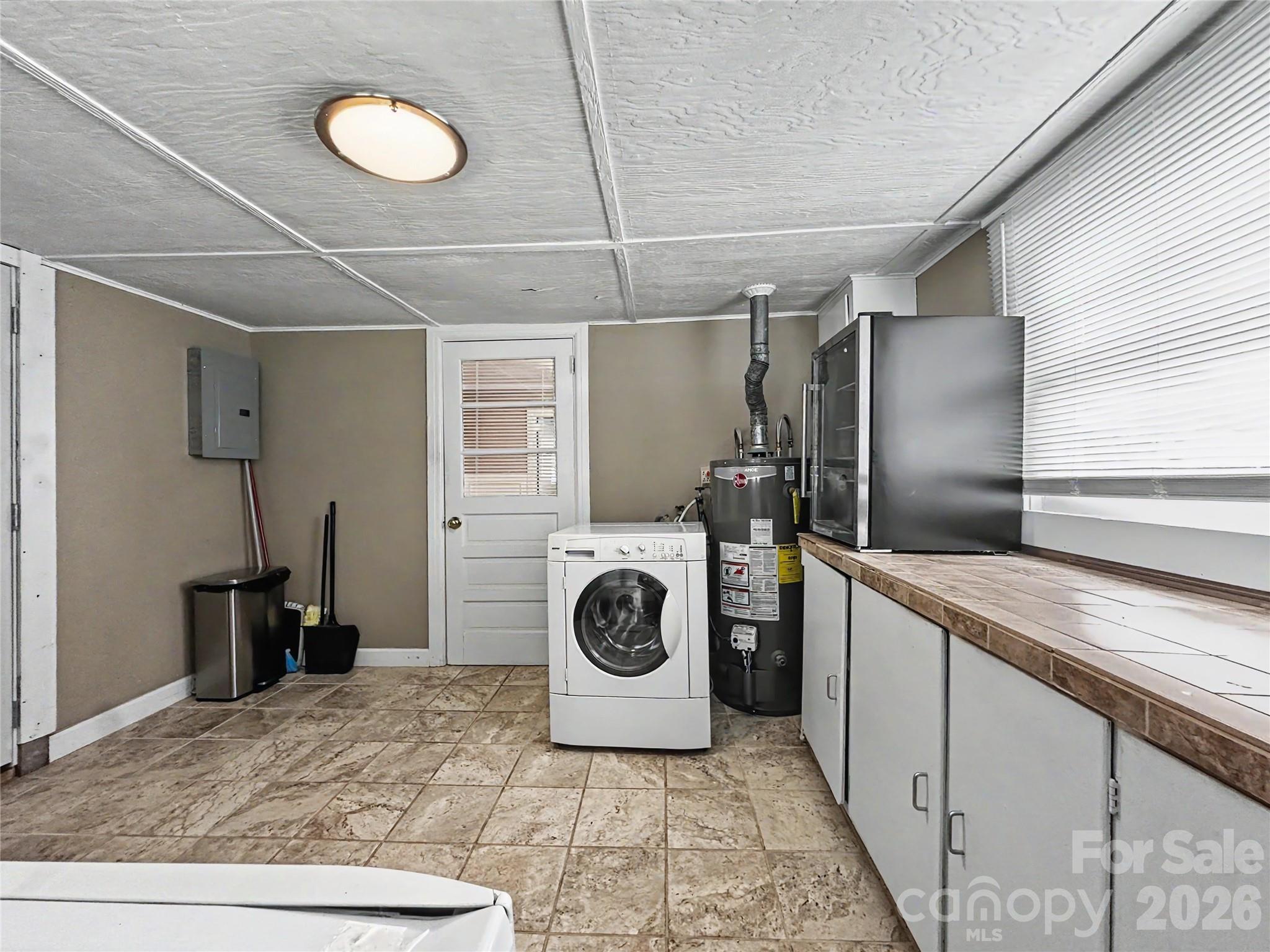 832 Baker Street Property Photo 46