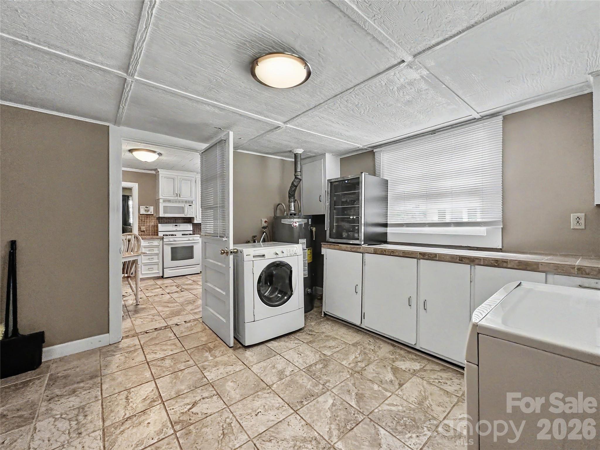 832 Baker Street Property Photo 47