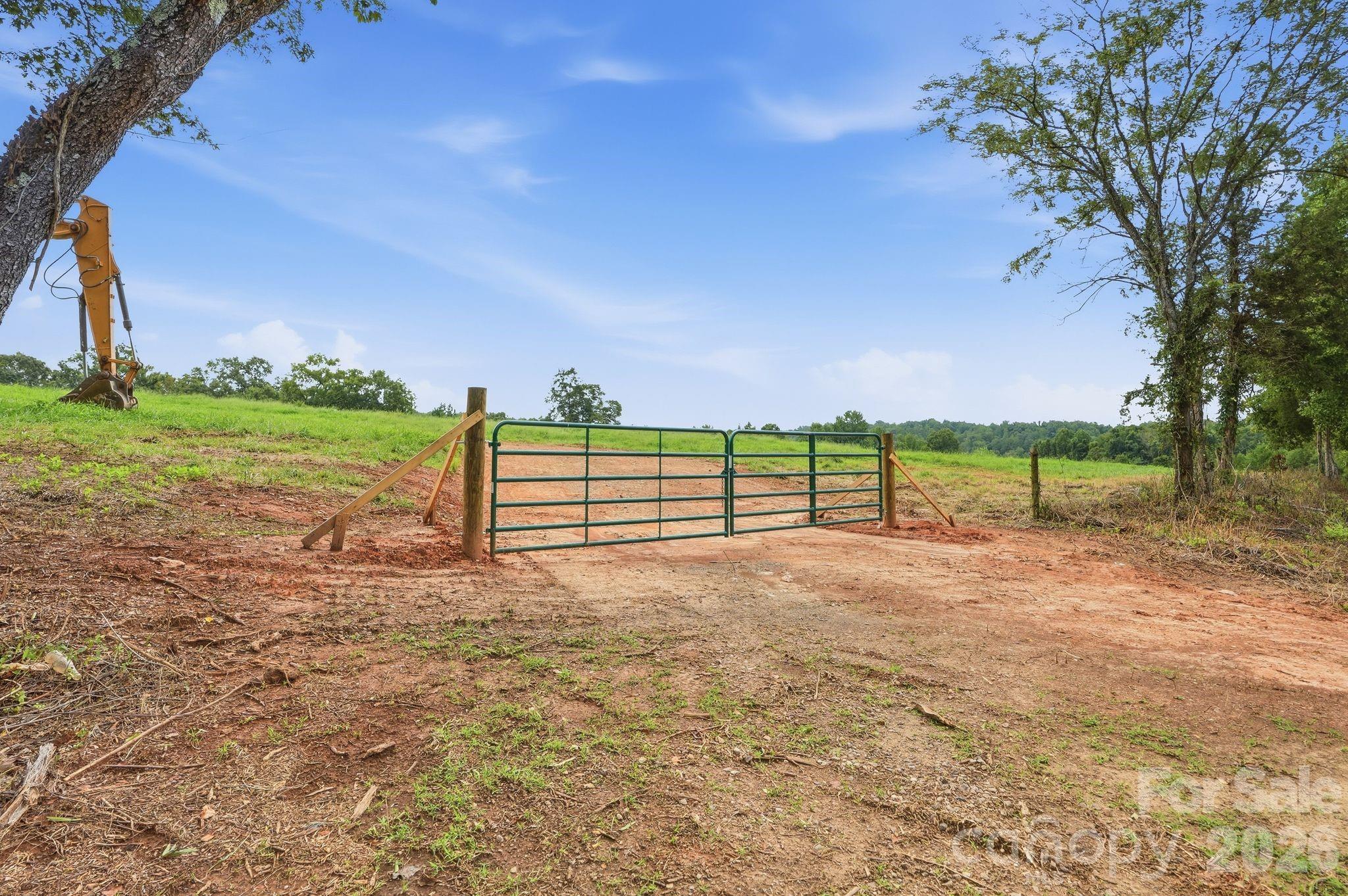 4650 Forest View Road Property Photo 5