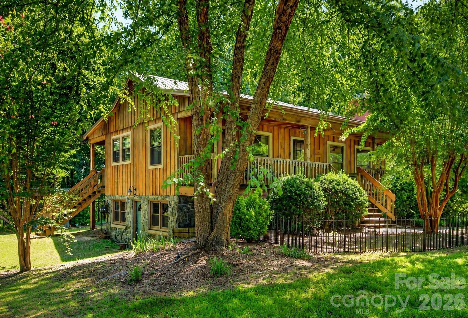 929 Camp Creek Road Property Photo 1