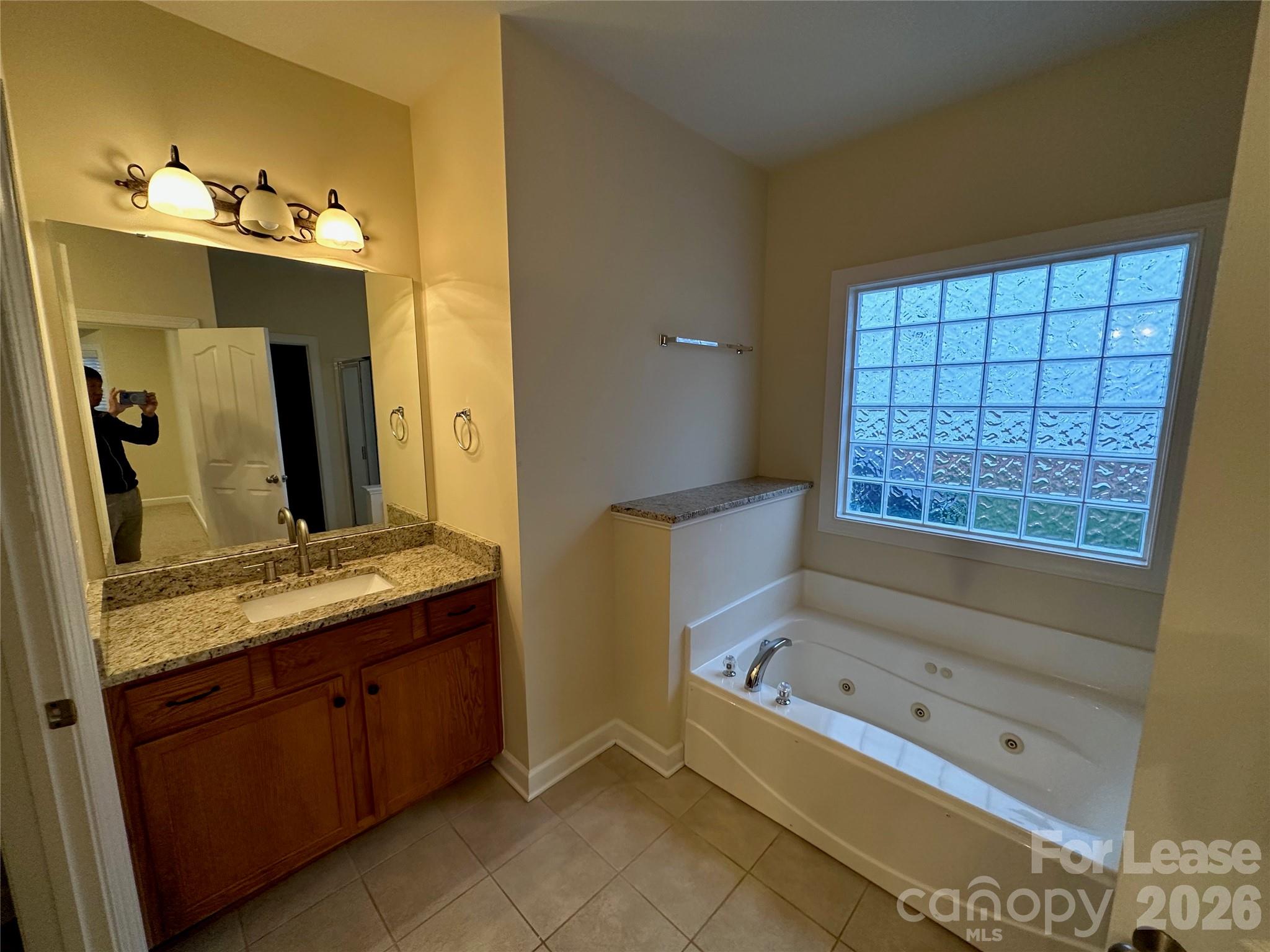 14810 Provence Lane Property Photo 12