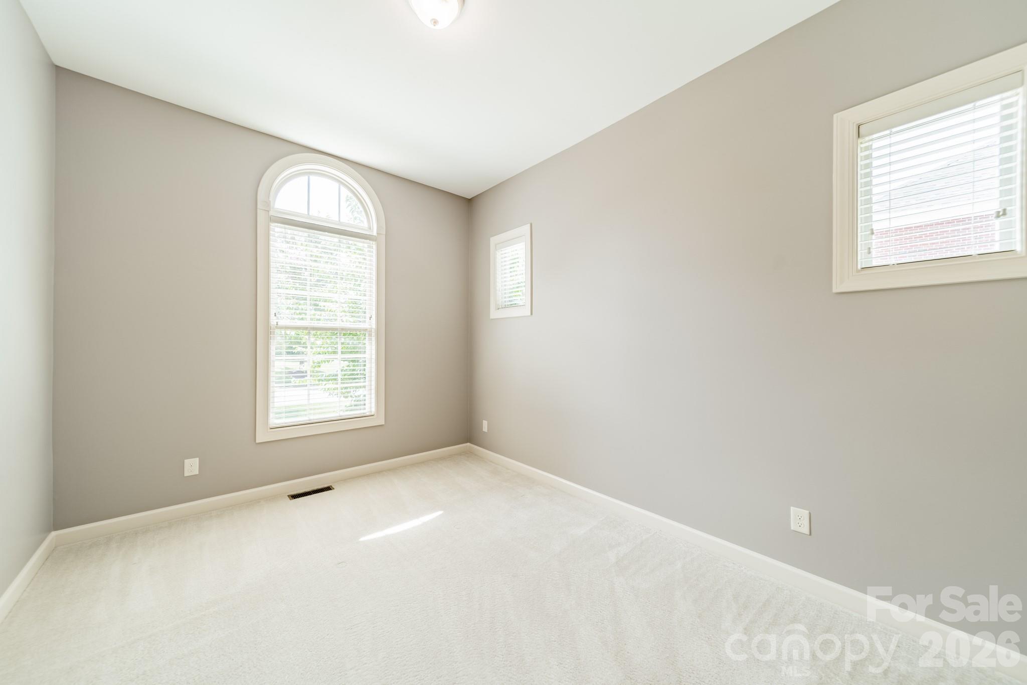 417 Five Leaf Lane Property Photo 29