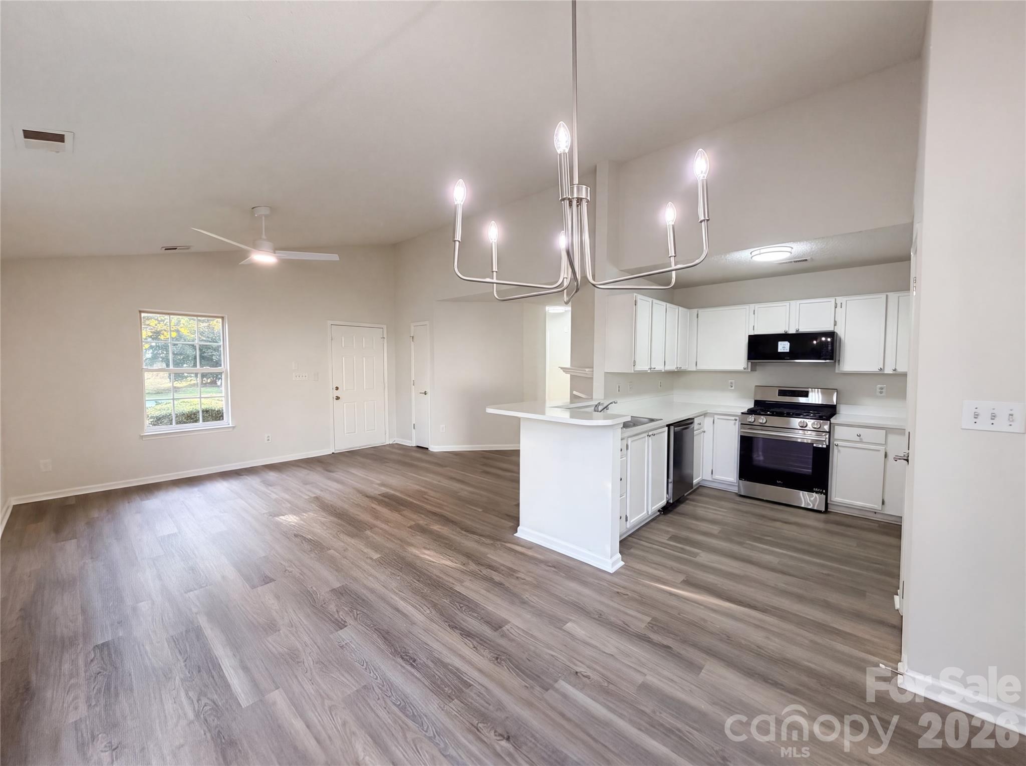 440 First Turn Court Property Photo 6