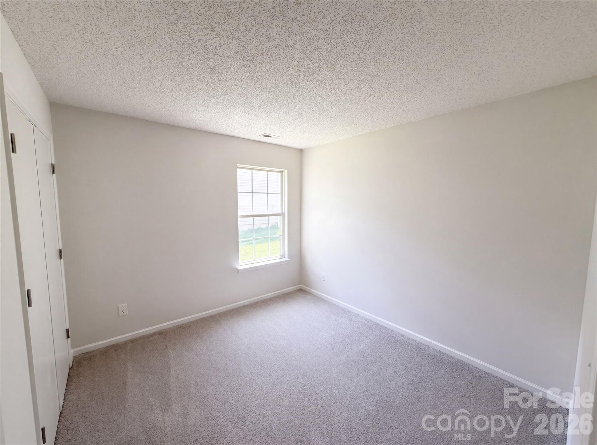 440 First Turn Court Property Photo 12