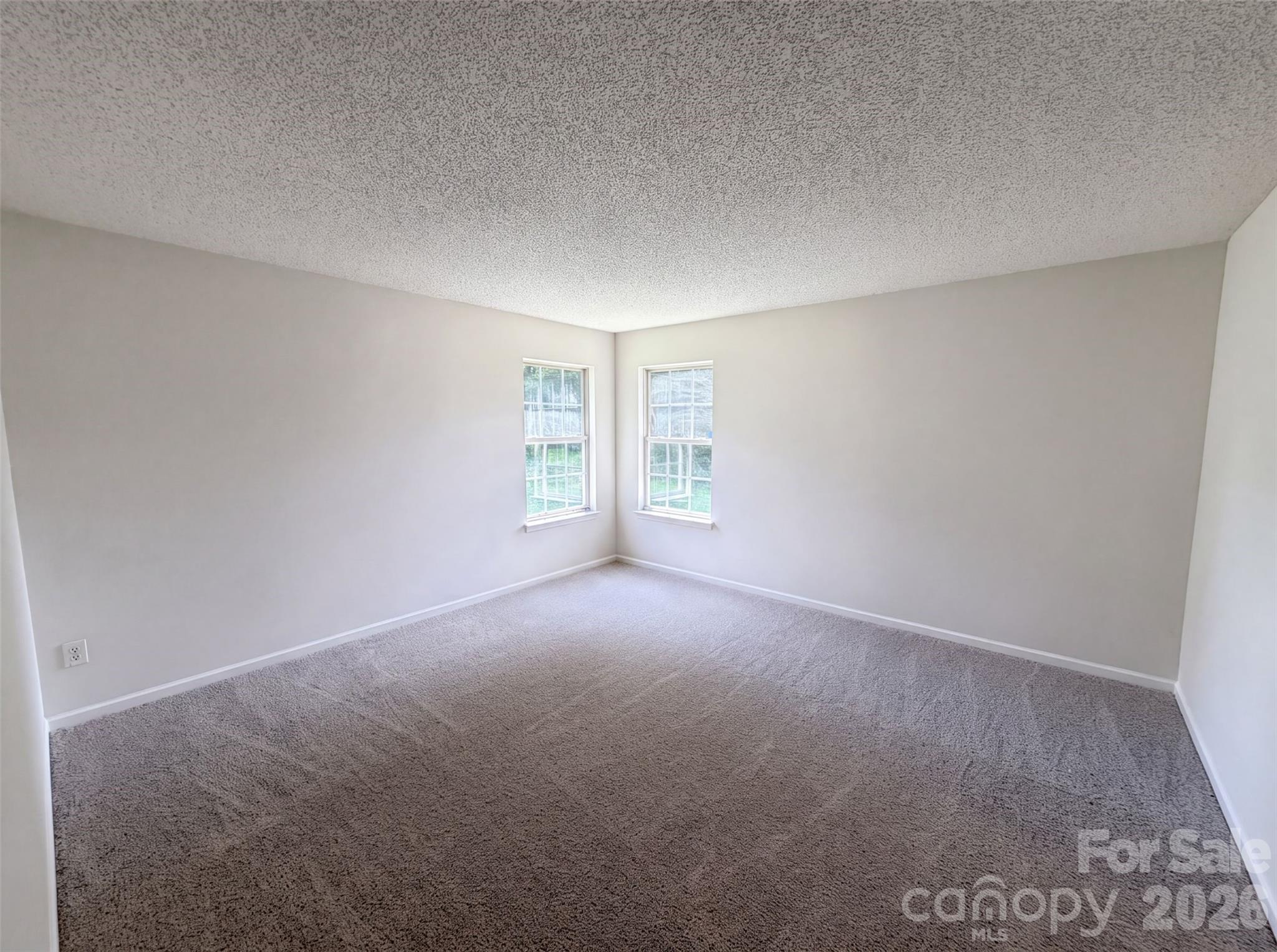 440 First Turn Court Property Photo 13