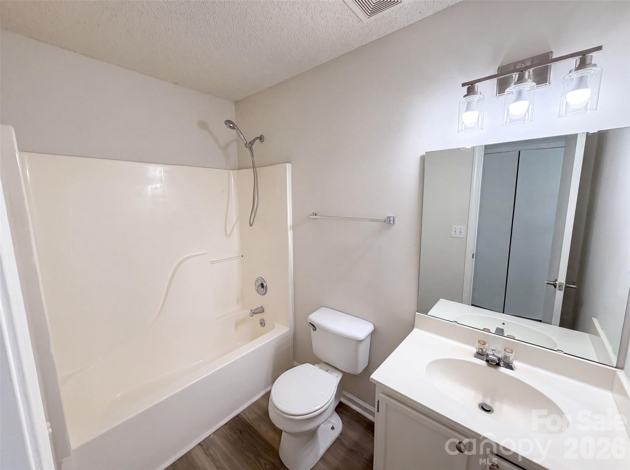 440 First Turn Court Property Photo 14