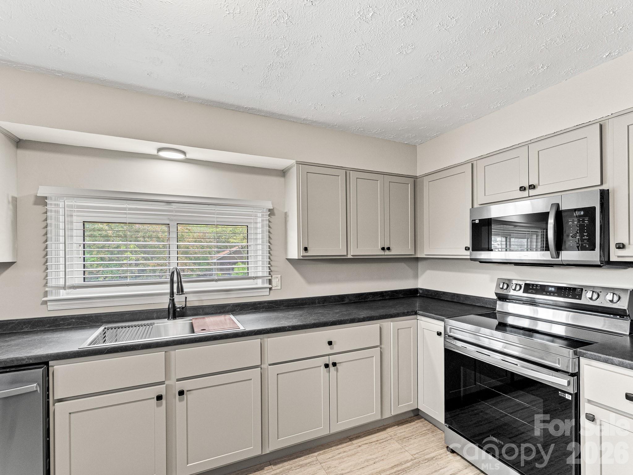 12 Baker Road Property Photo 19