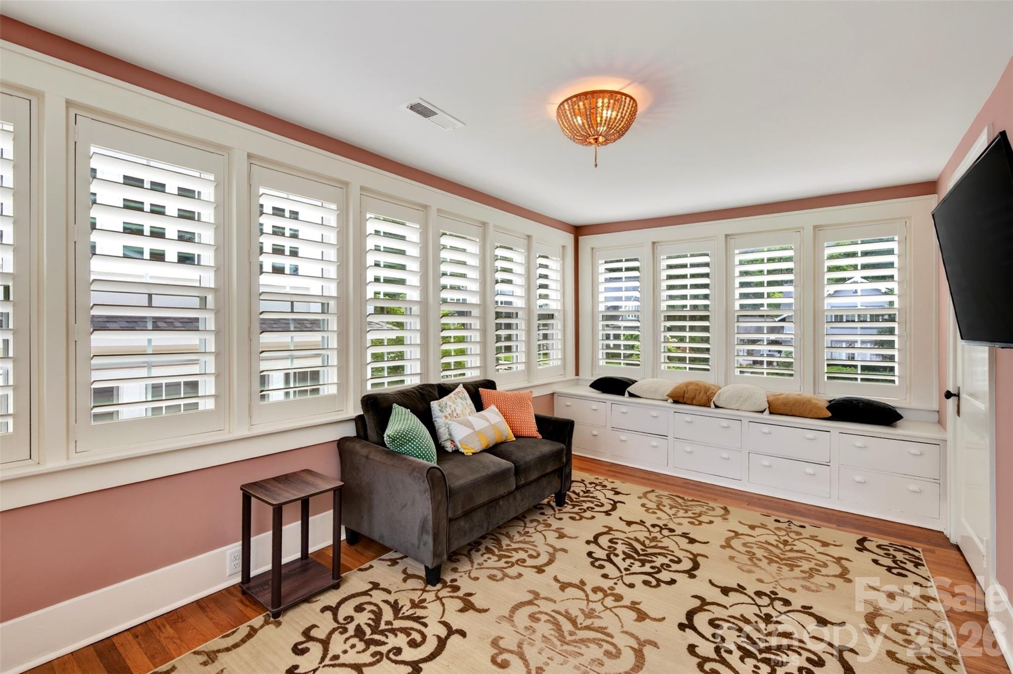 55 Edgemont Road Property Photo 31
