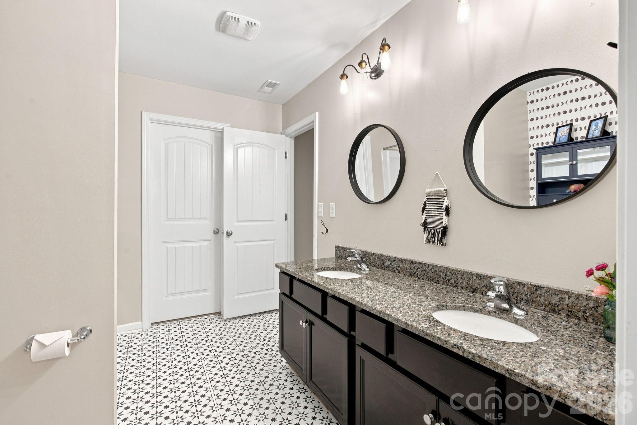13504 David Jennings Avenue Property Photo 12