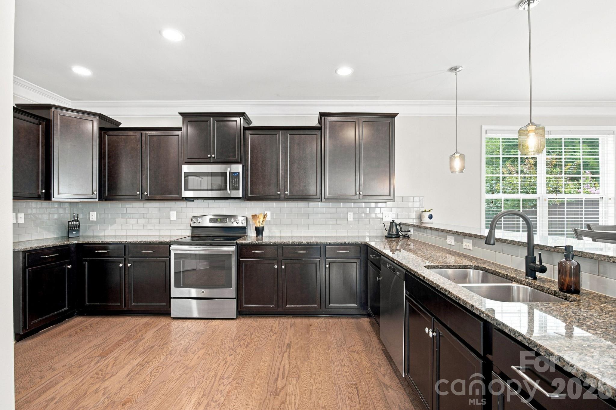 13504 David Jennings Avenue Property Photo 20