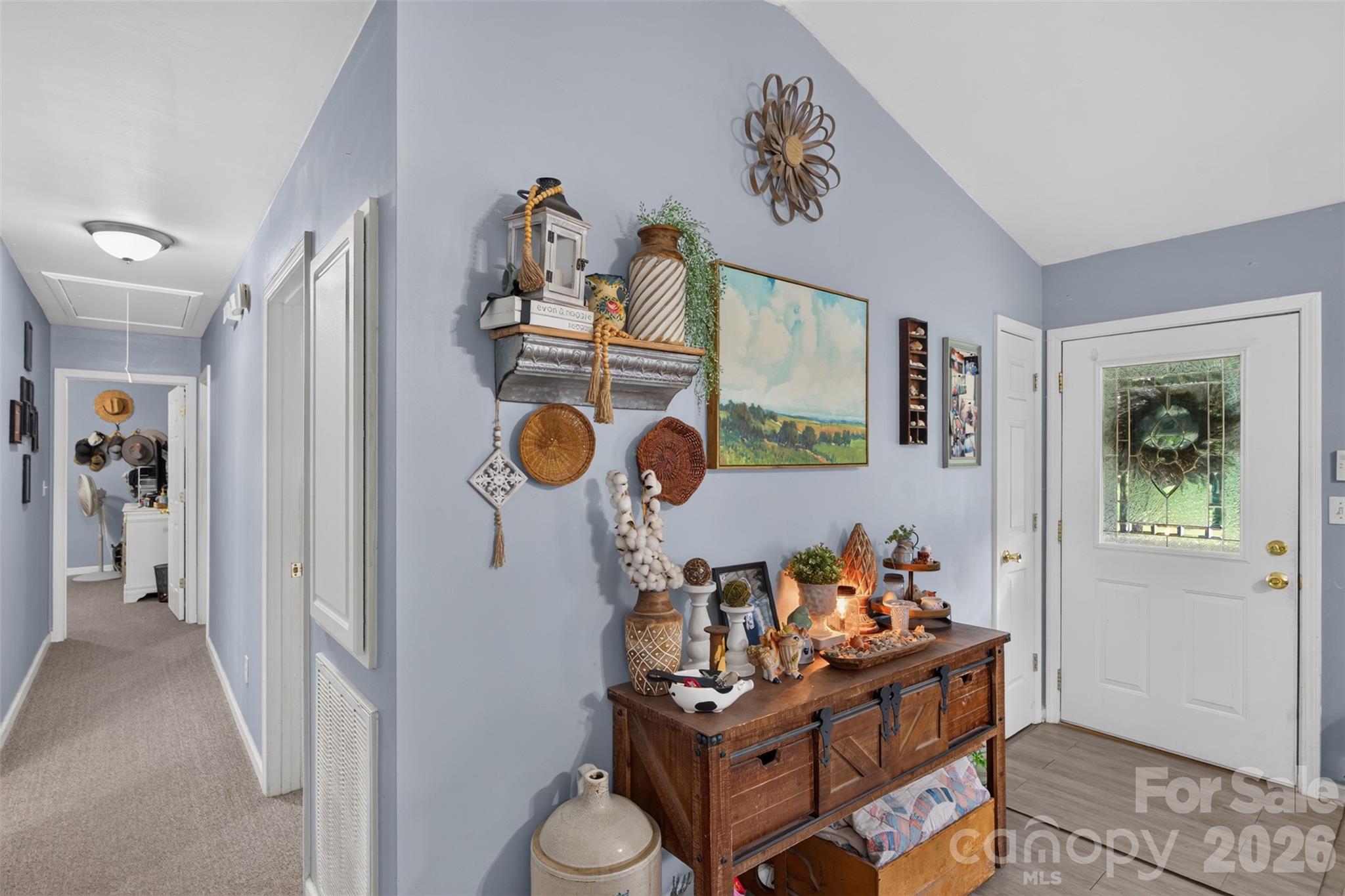 1007 Field Swallow Way Property Photo 5
