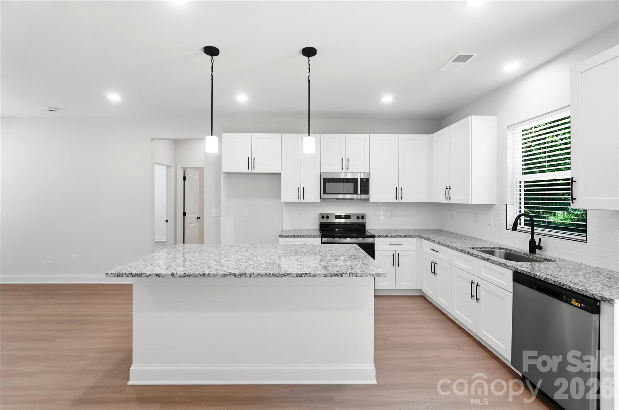 318 Honeywood Lane Property Photo 15