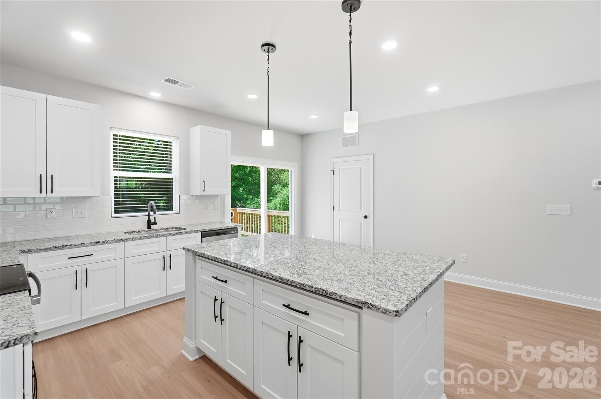 318 Honeywood Lane Property Photo 16