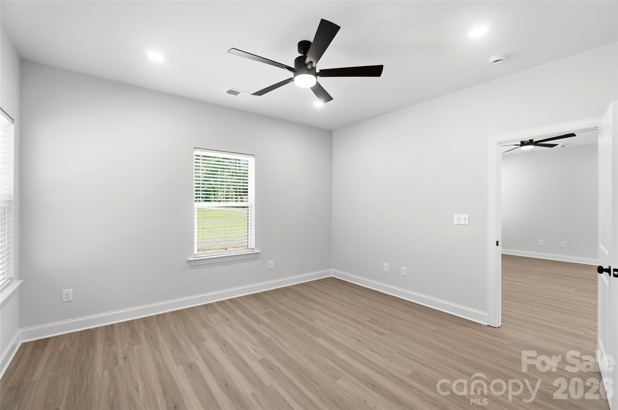 318 Honeywood Lane Property Photo 22