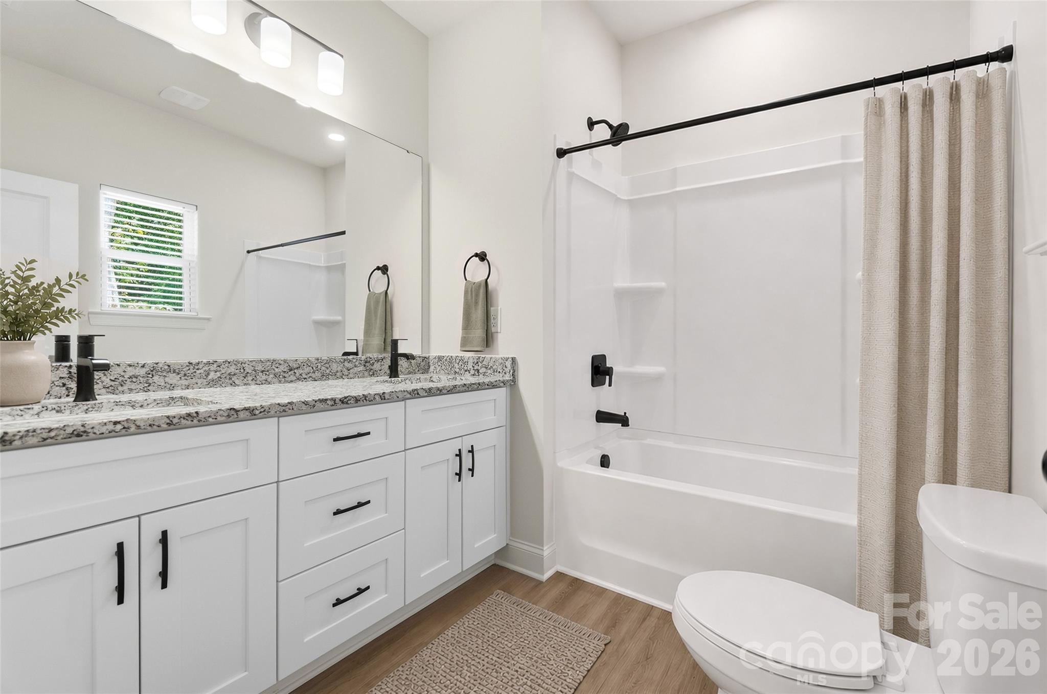 318 Honeywood Lane Property Photo 23