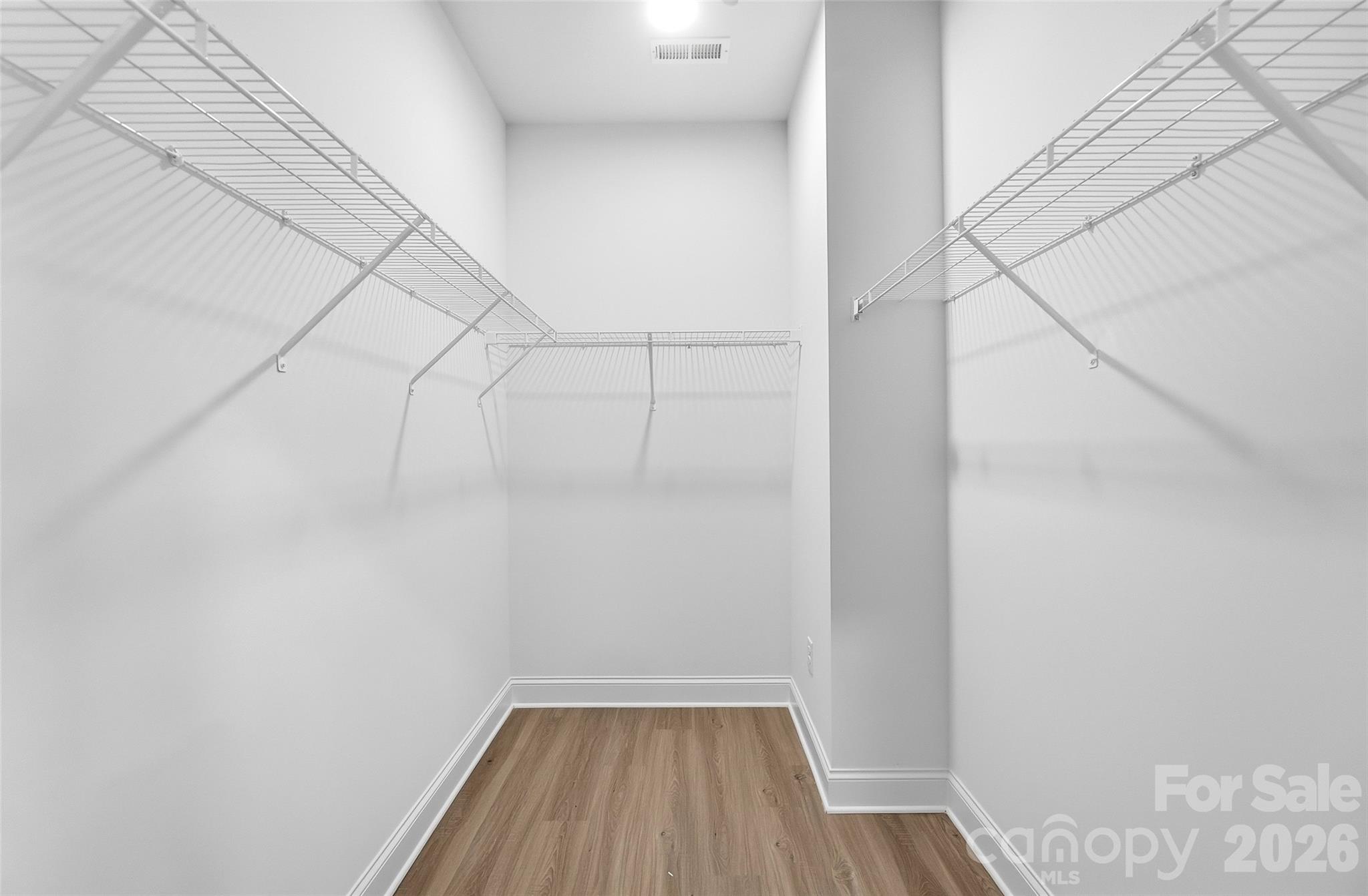 318 Honeywood Lane Property Photo 25