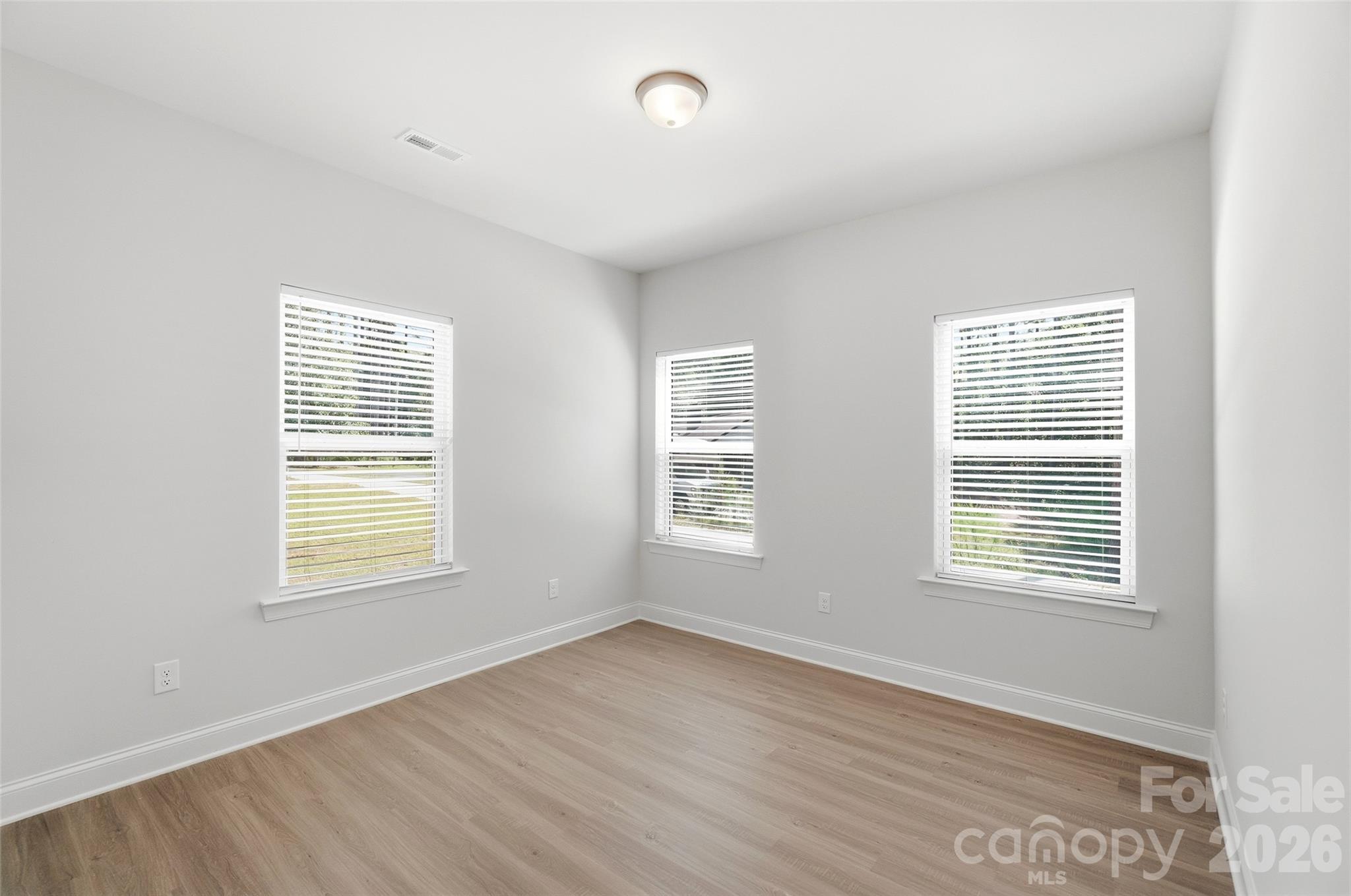 318 Honeywood Lane Property Photo 27
