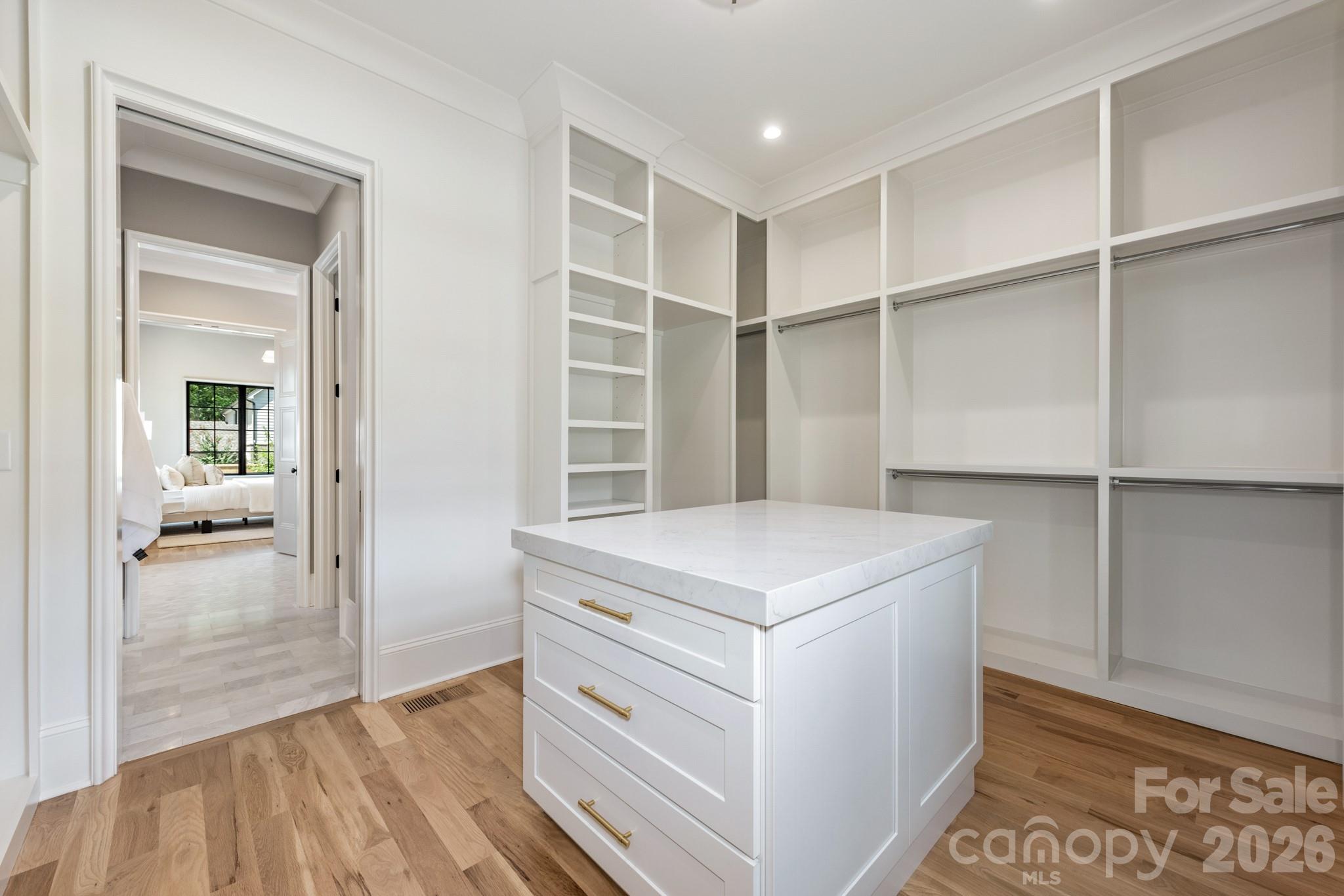 237 N Canterbury Road Property Photo 25