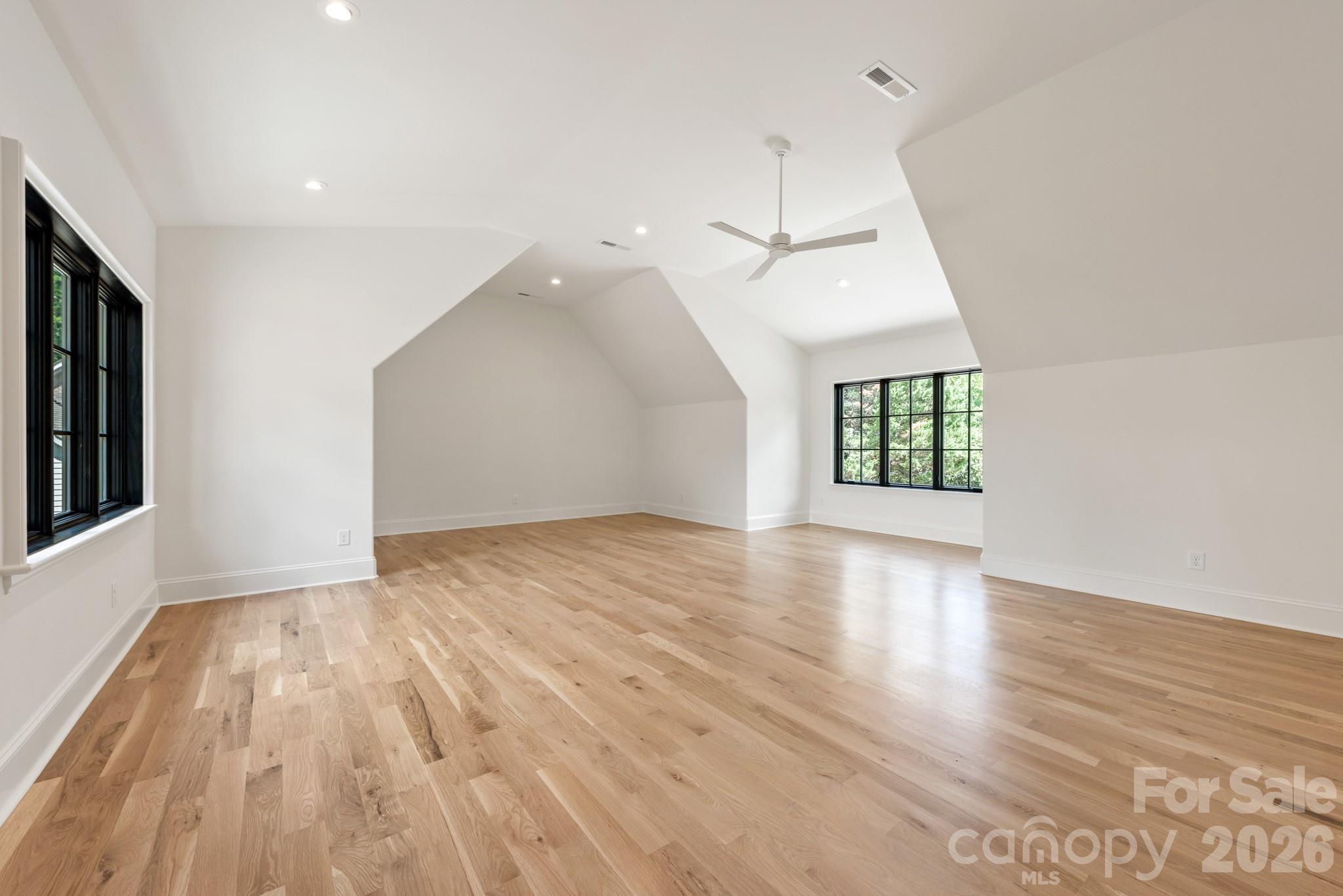 237 N Canterbury Road Property Photo 31