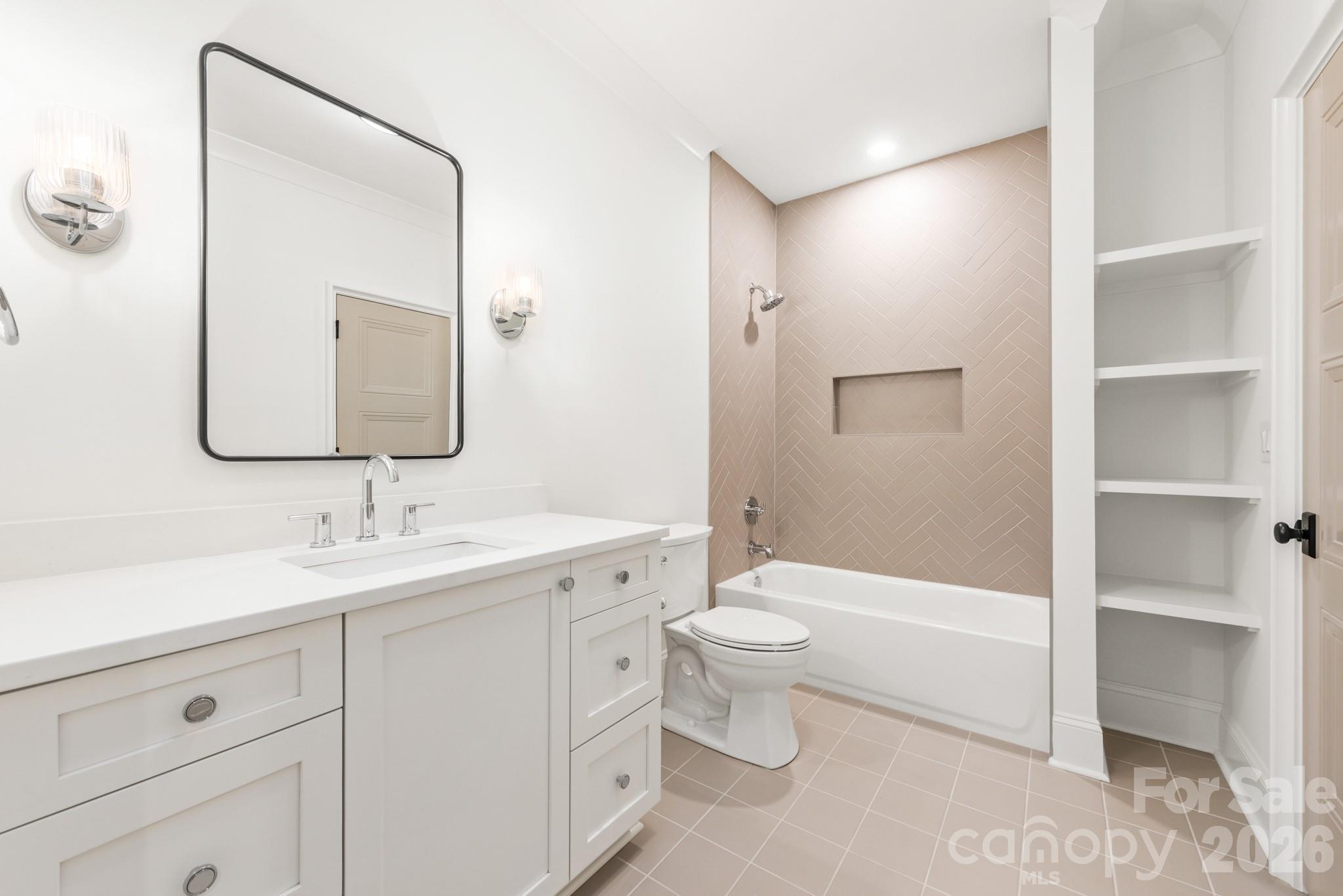 237 N Canterbury Road Property Photo 32