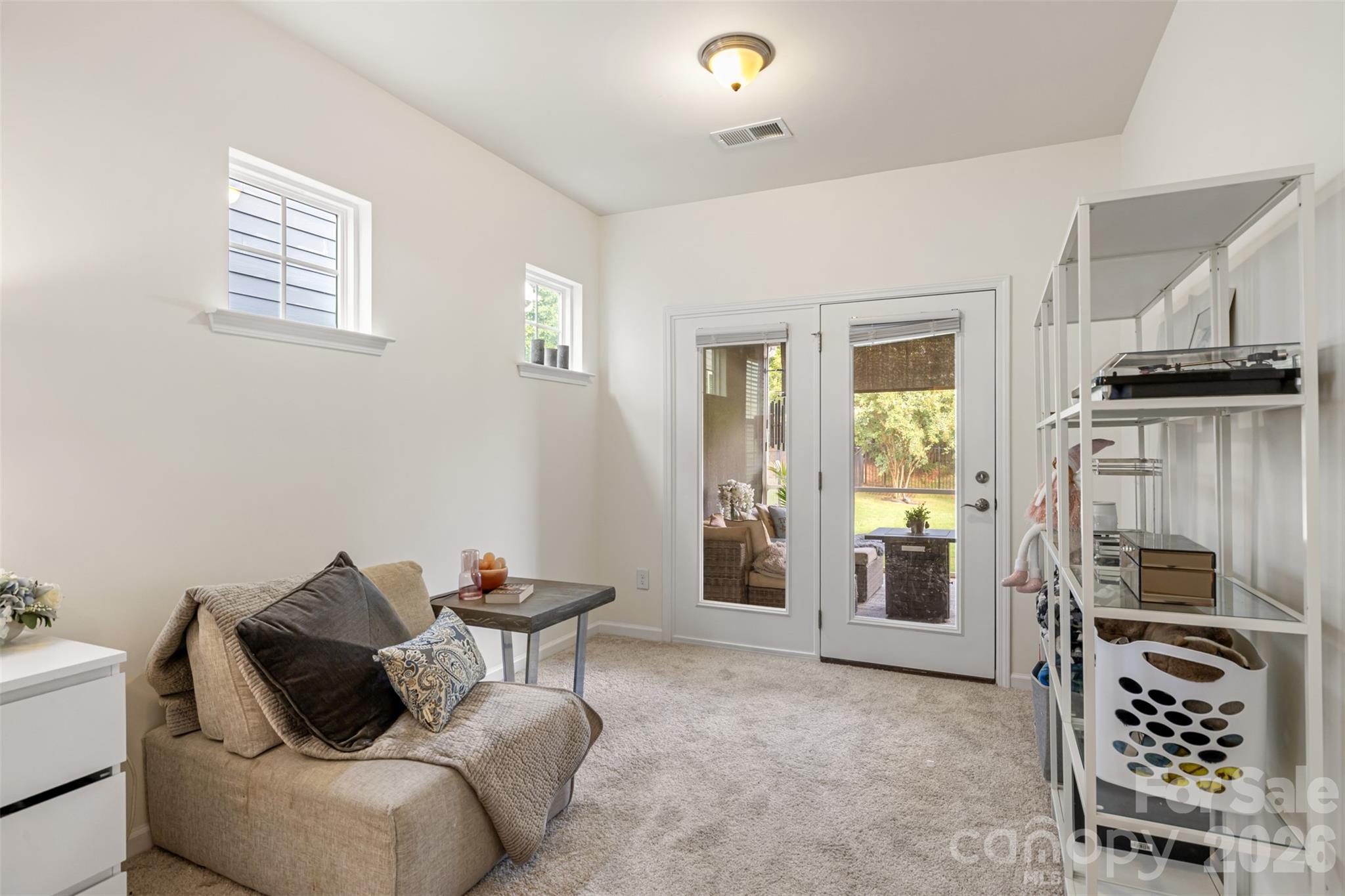 355 Kentmere Lane Property Photo 19