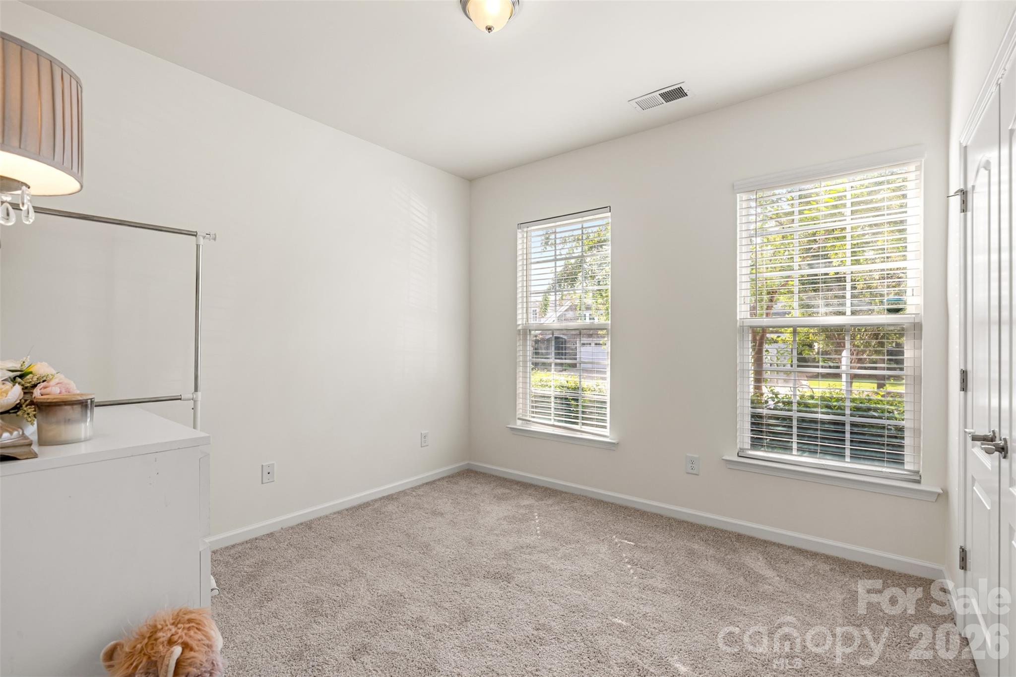 355 Kentmere Lane Property Photo 26